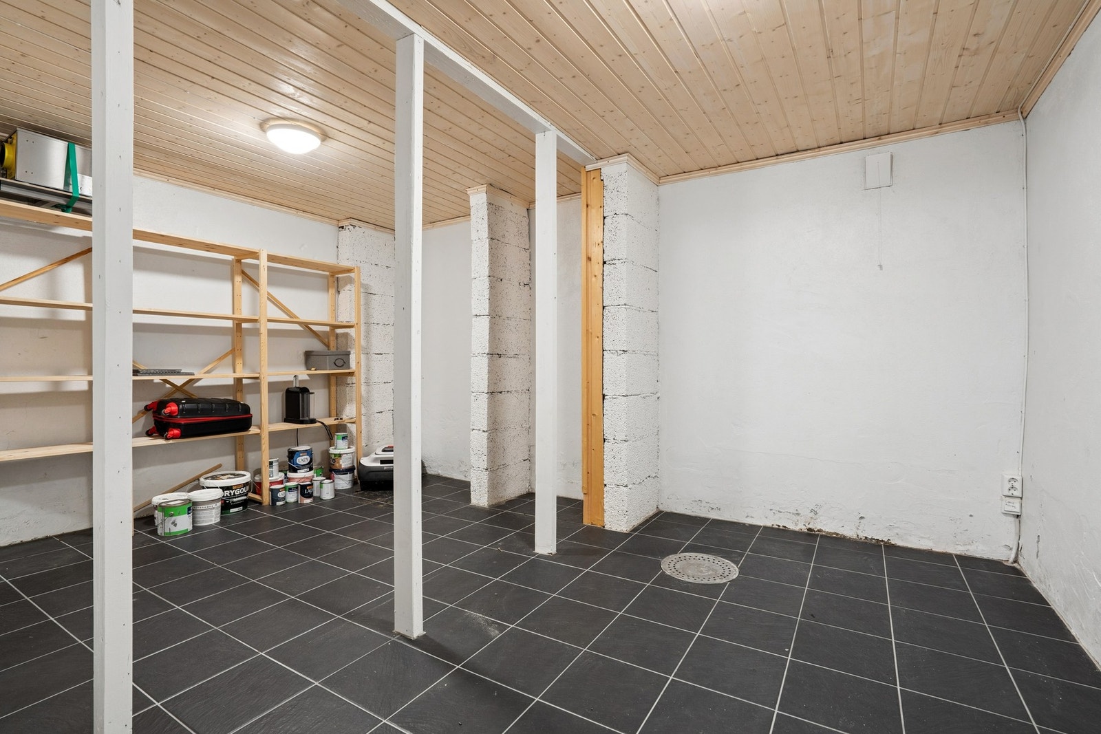 Her har du rikelig med oppbevaringsplass. Galleribilde