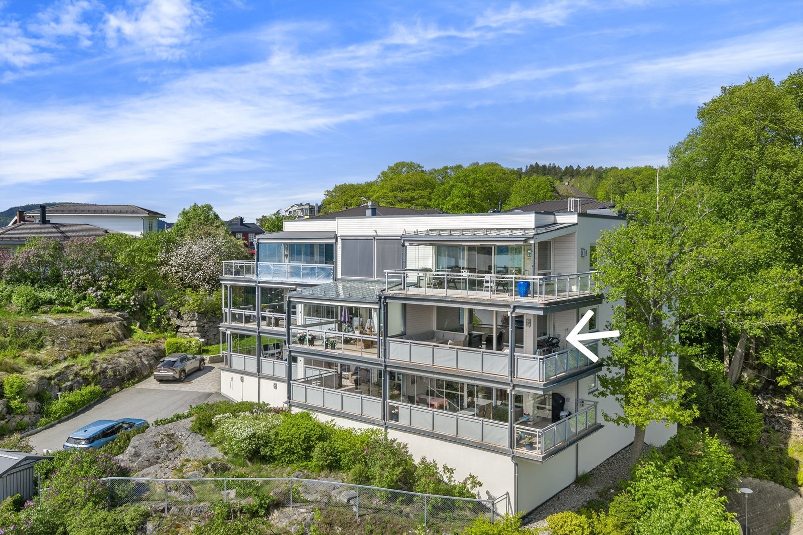 Holmåsen Terrasse 1 er et veletablert boligsameie bestående av 8 seksjoner. Galleribilde