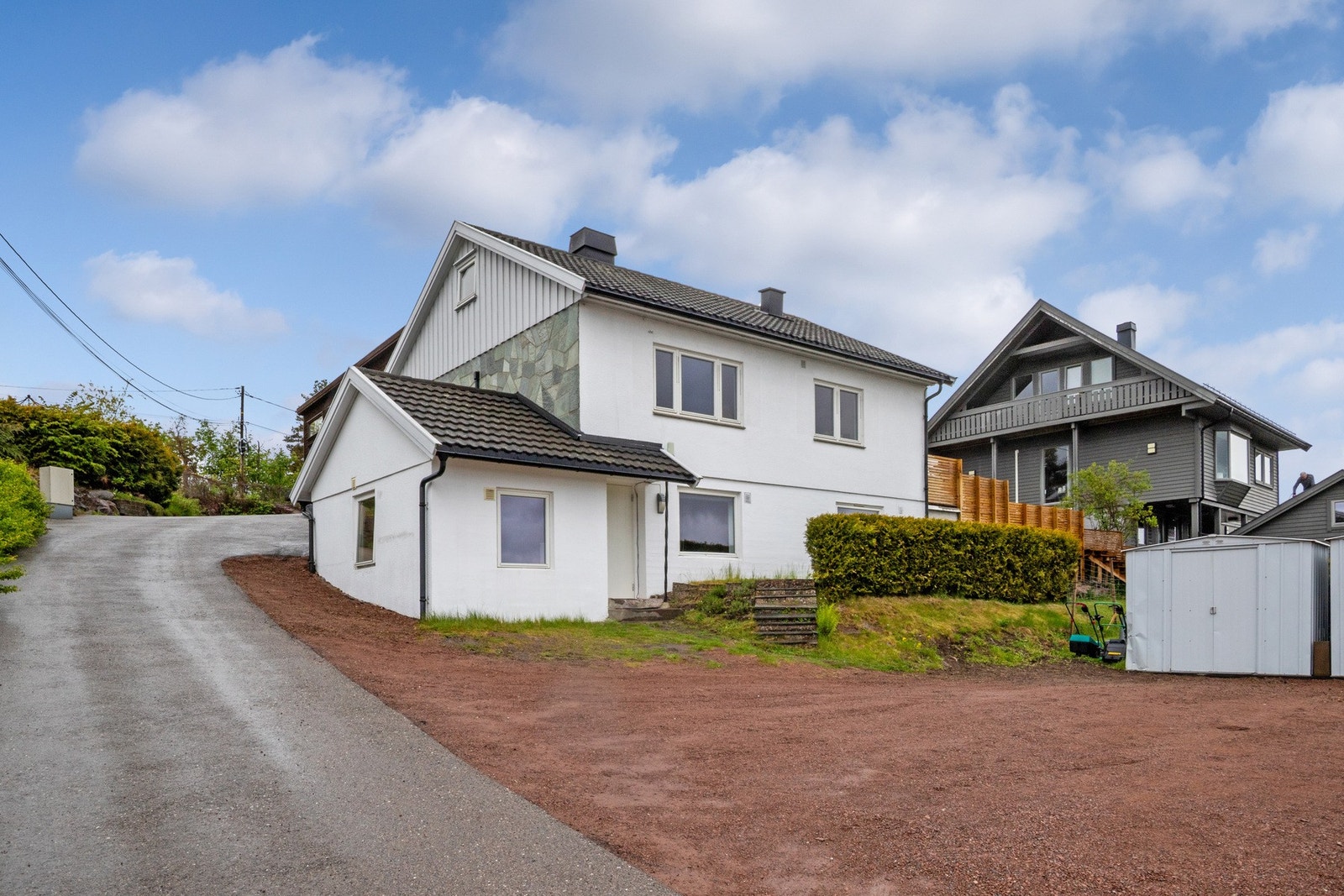 Enebolig i etablert og rolig boligområde i Husøysund Galleribilde