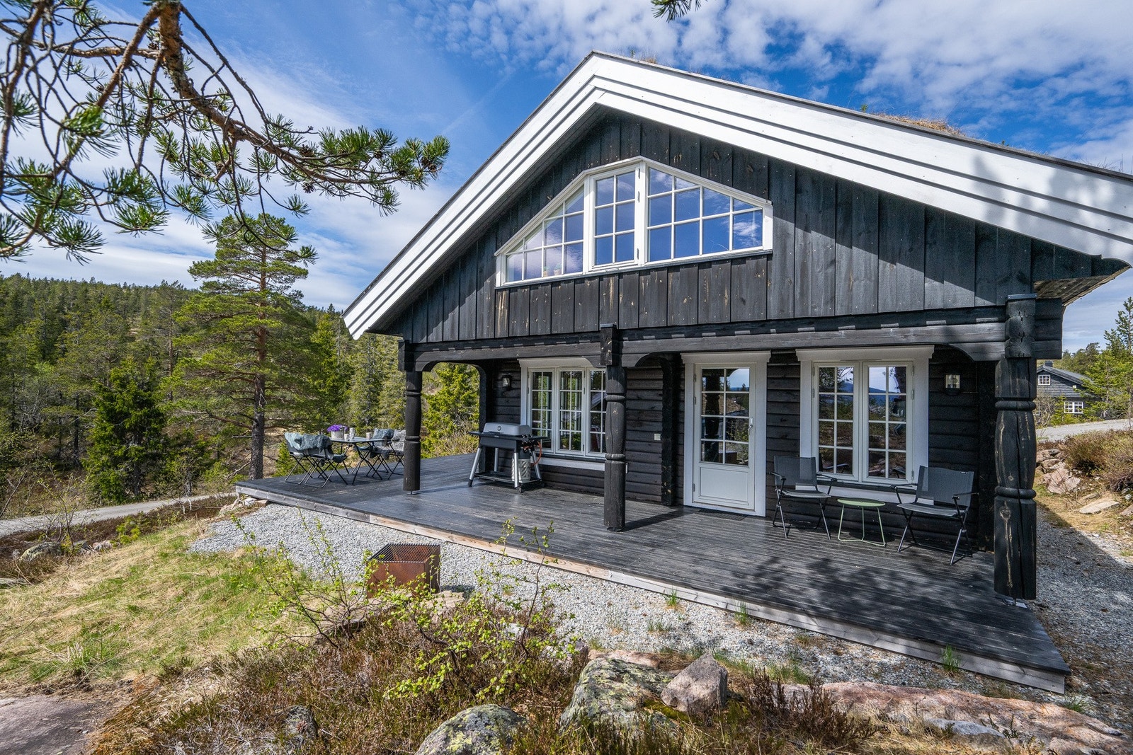 Solrik tomt Galleribilde