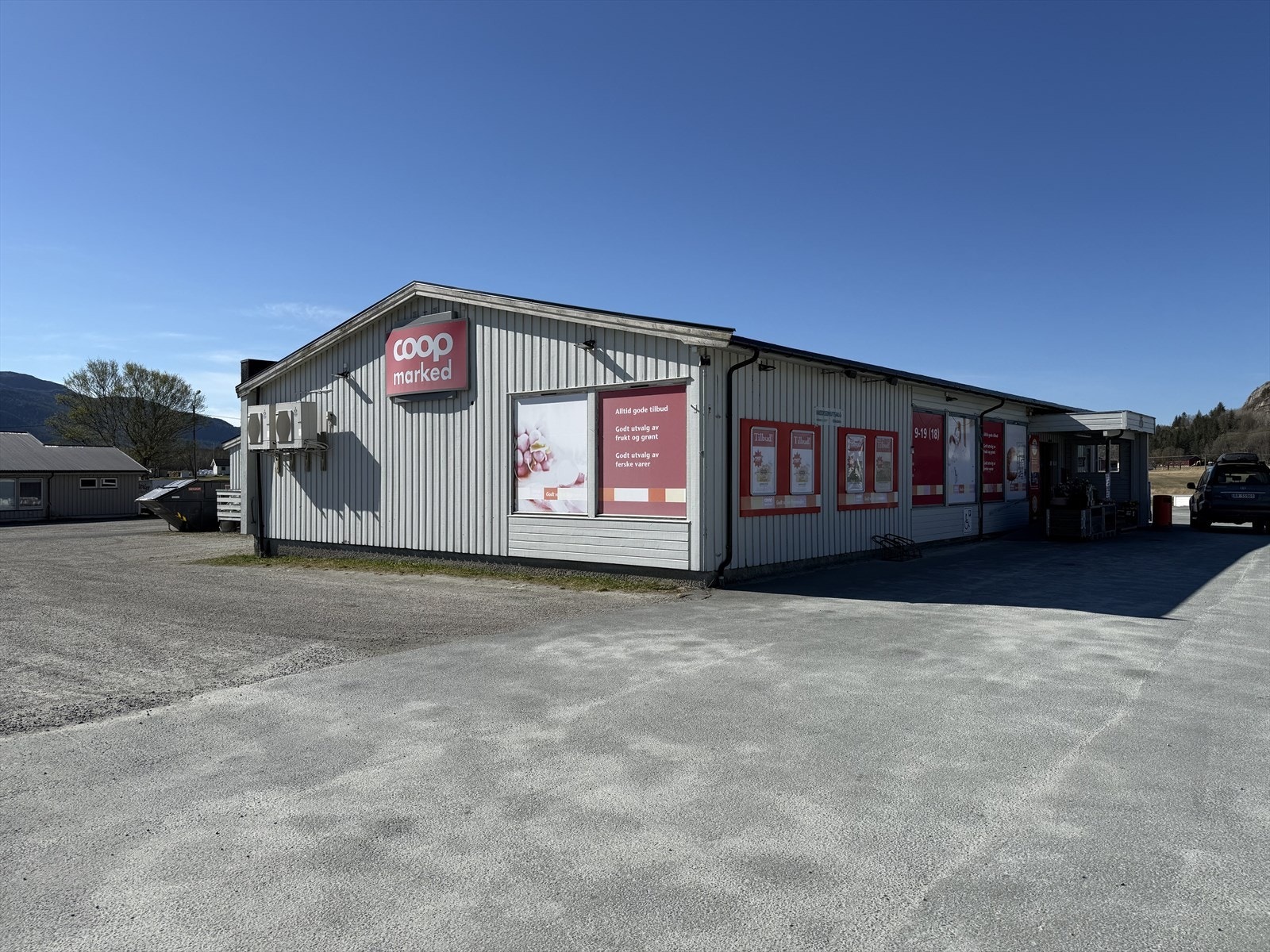 Coop Marked Agdenes - 9 km fra eiendommen Galleribilde