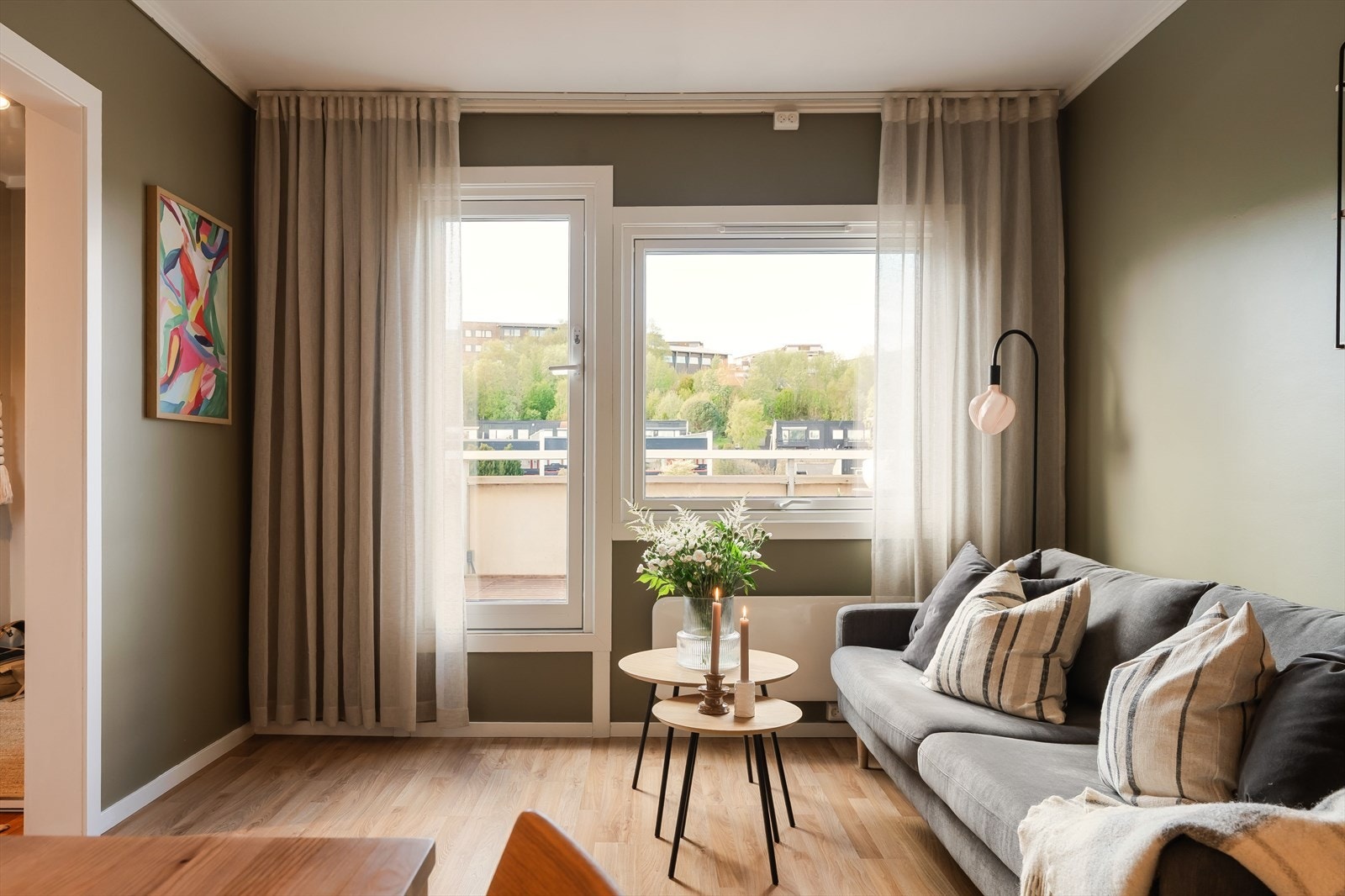 Med utgang fra stuen har man tilgang til en romslig privat takterrasse. Galleribilde