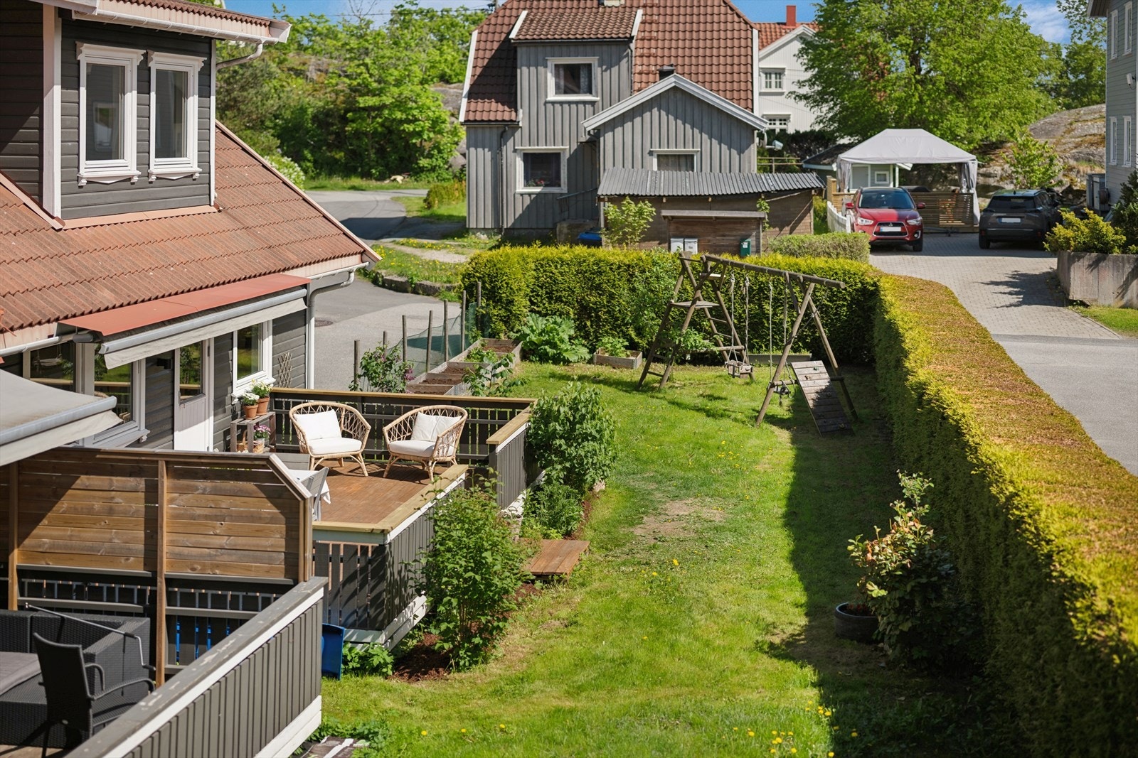 Eiendommen ligger i et etablert og barnevennlig nabolag på Gressvik. Galleribilde
