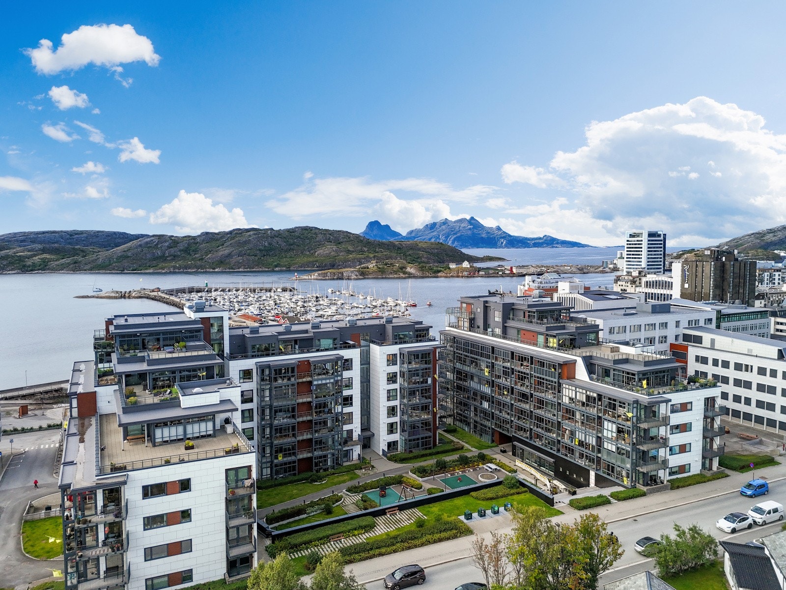 Eiendomsmegler Georg Rånes Paulsen i DNB Eiendom ønsker velkommen til denne flotte leiligheten i Konrad Klausens vei 6! Galleribilde