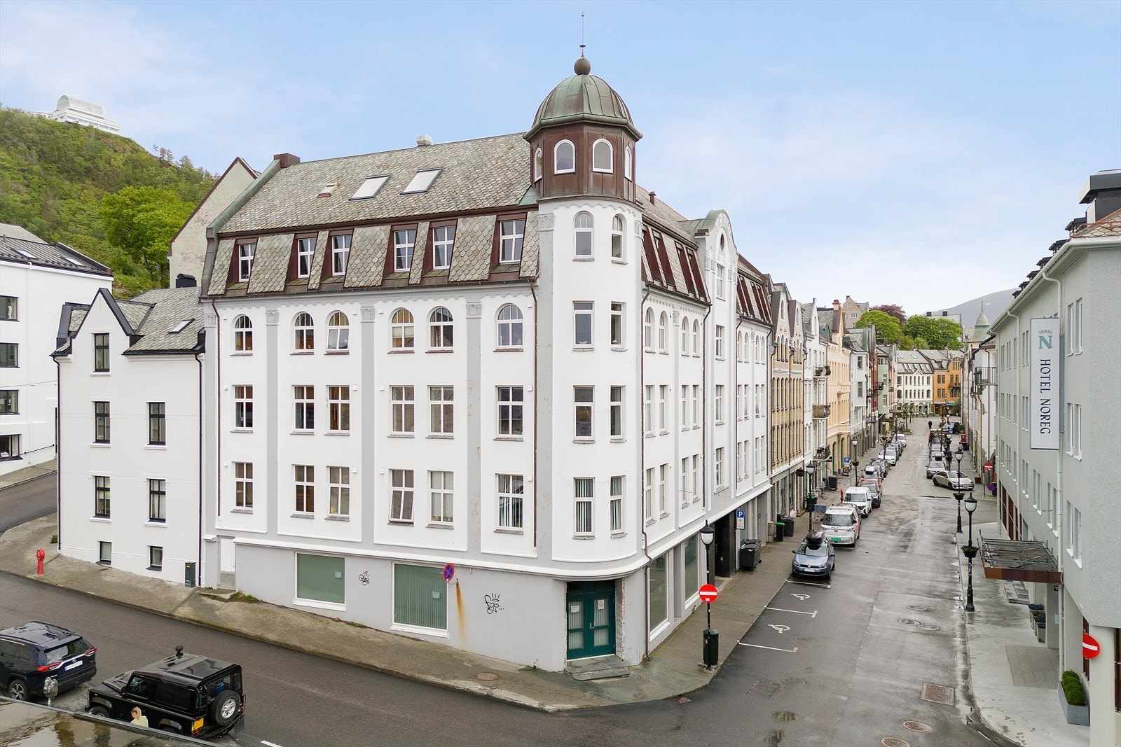 Dette er en stilren leilighet som ligger i et populært og veldrevet sameie. Galleribilde