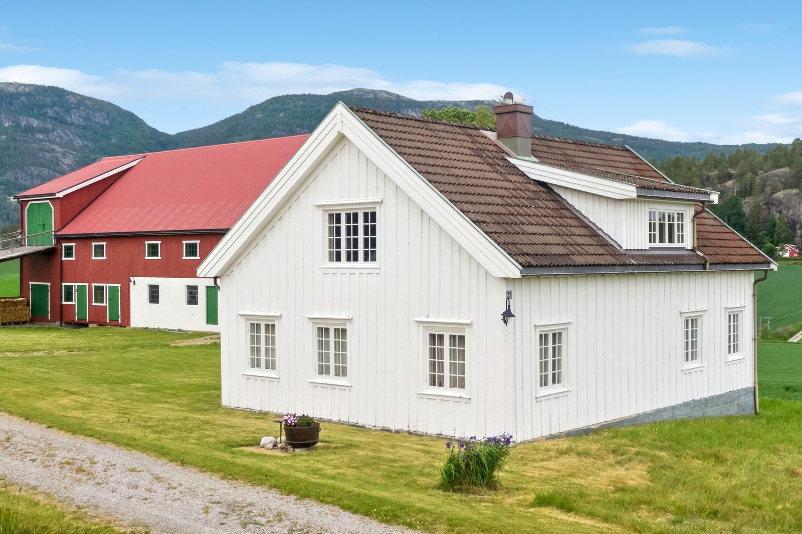 Det gamle våningshuset fremstår i dag relativt autentisk, men er frakoblet vann og avløp Galleribilde