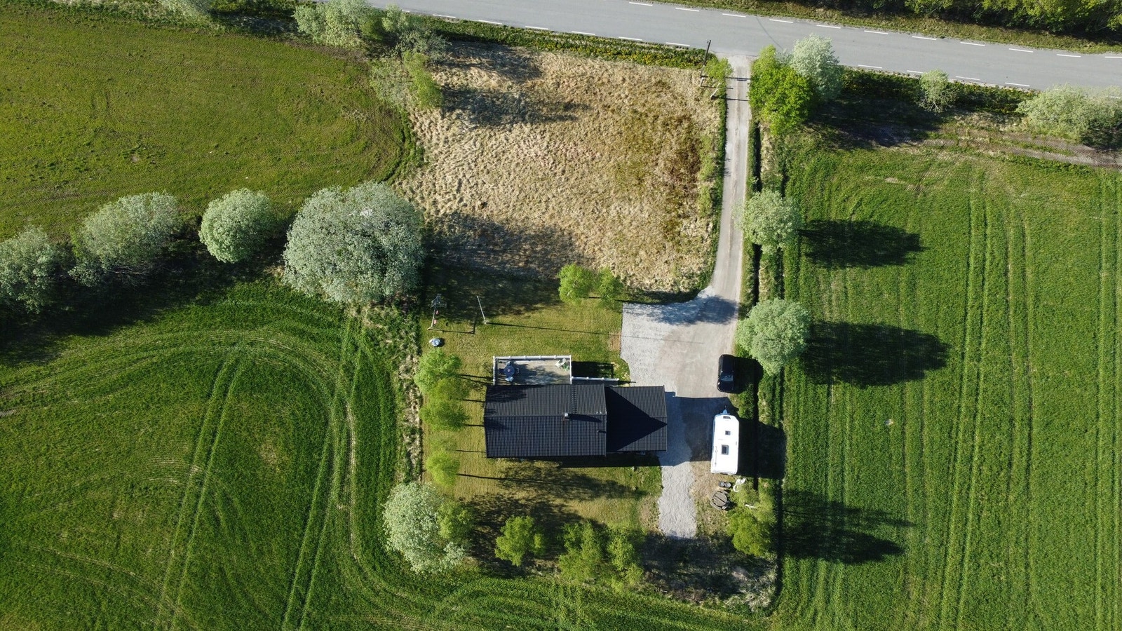 Innholdsrik enebolig med stor tomt i landlige og naturskjønne omgivelser! Galleribilde