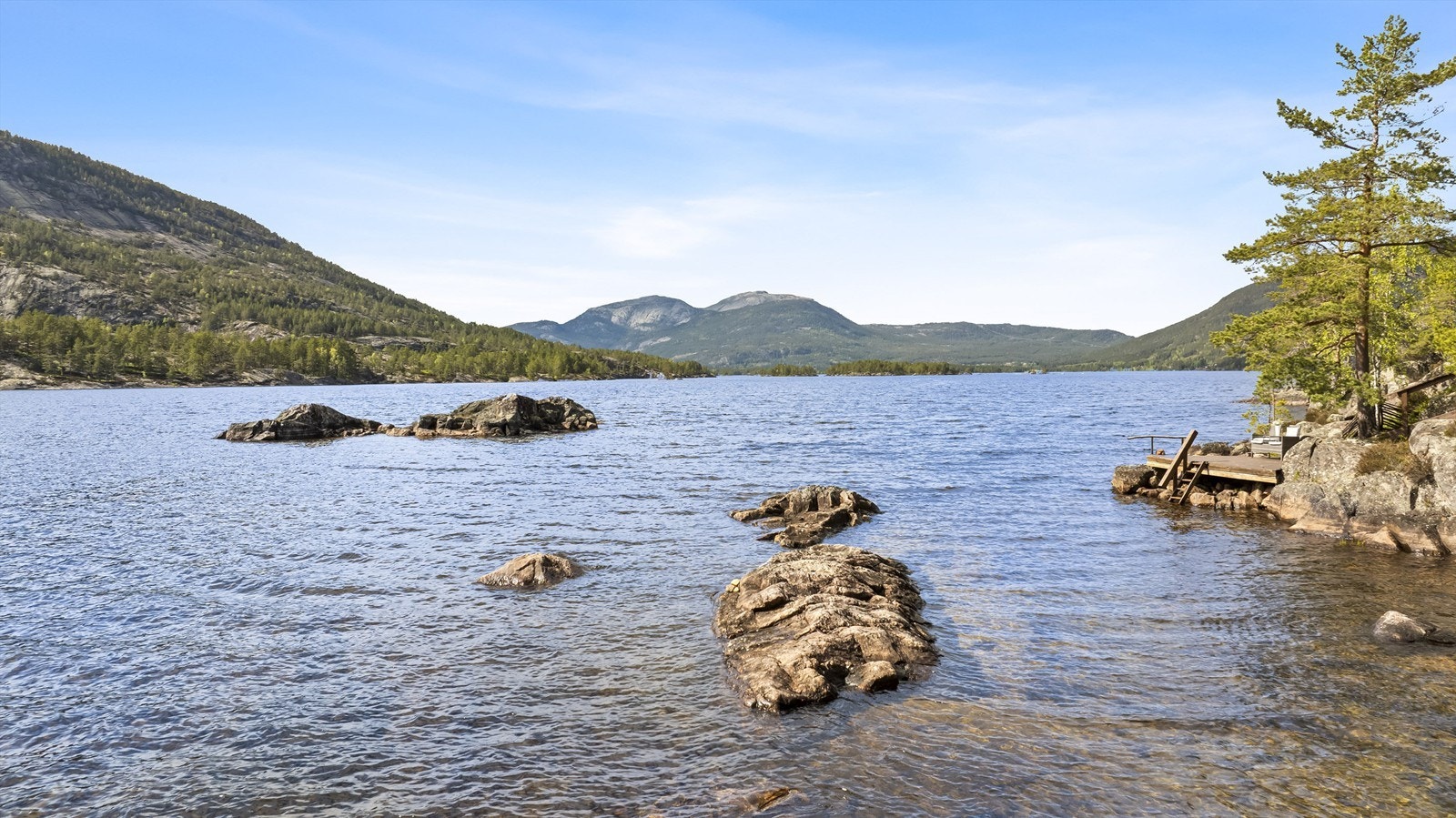 Nærområdet byr på flotte naturopplevelser både sommer og vinter. Galleribilde