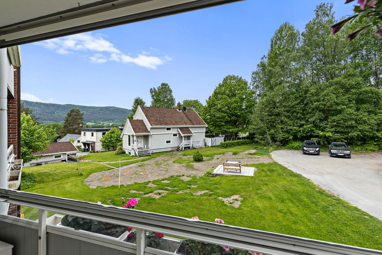 Glassfeltene kan skyves helt til siden Galleribilde