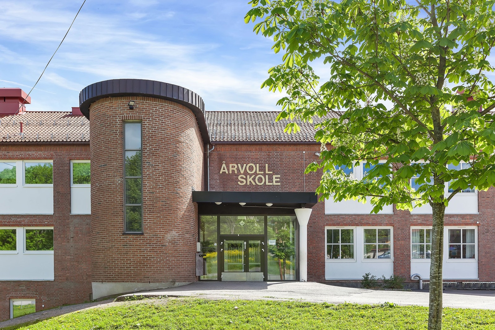 Årvoll skole ligger like ved leiligheten. Galleribilde