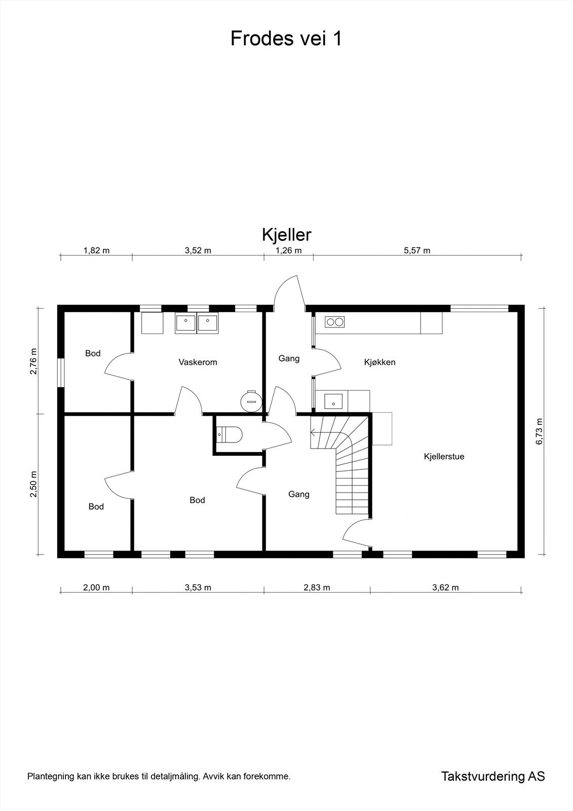 Kjelleren har egen inngang og inneholder kjellerstue, kjøkken, vaskerom, toalettrom og flere boder. Etasjen gir mulighet for å etablere en utleiedel. Galleribilde