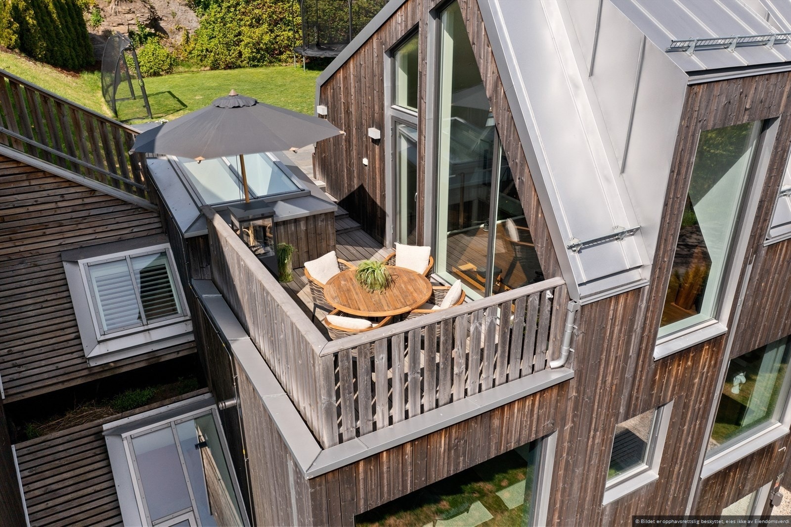 Takterrassen med adgang til hagen Galleribilde