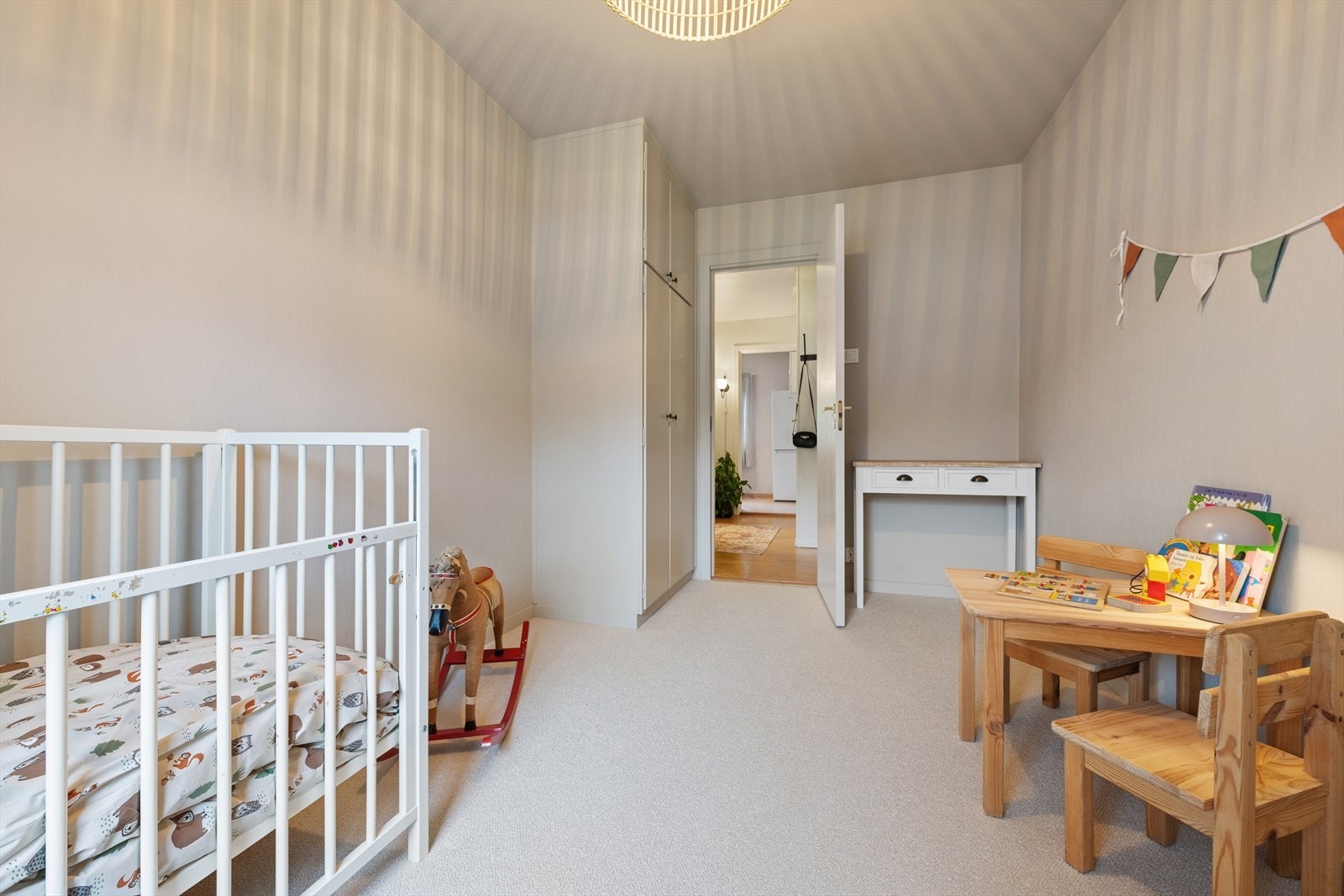 Passer ypperlig som barnerom, gjesterom eller hjemmekontor. Galleribilde