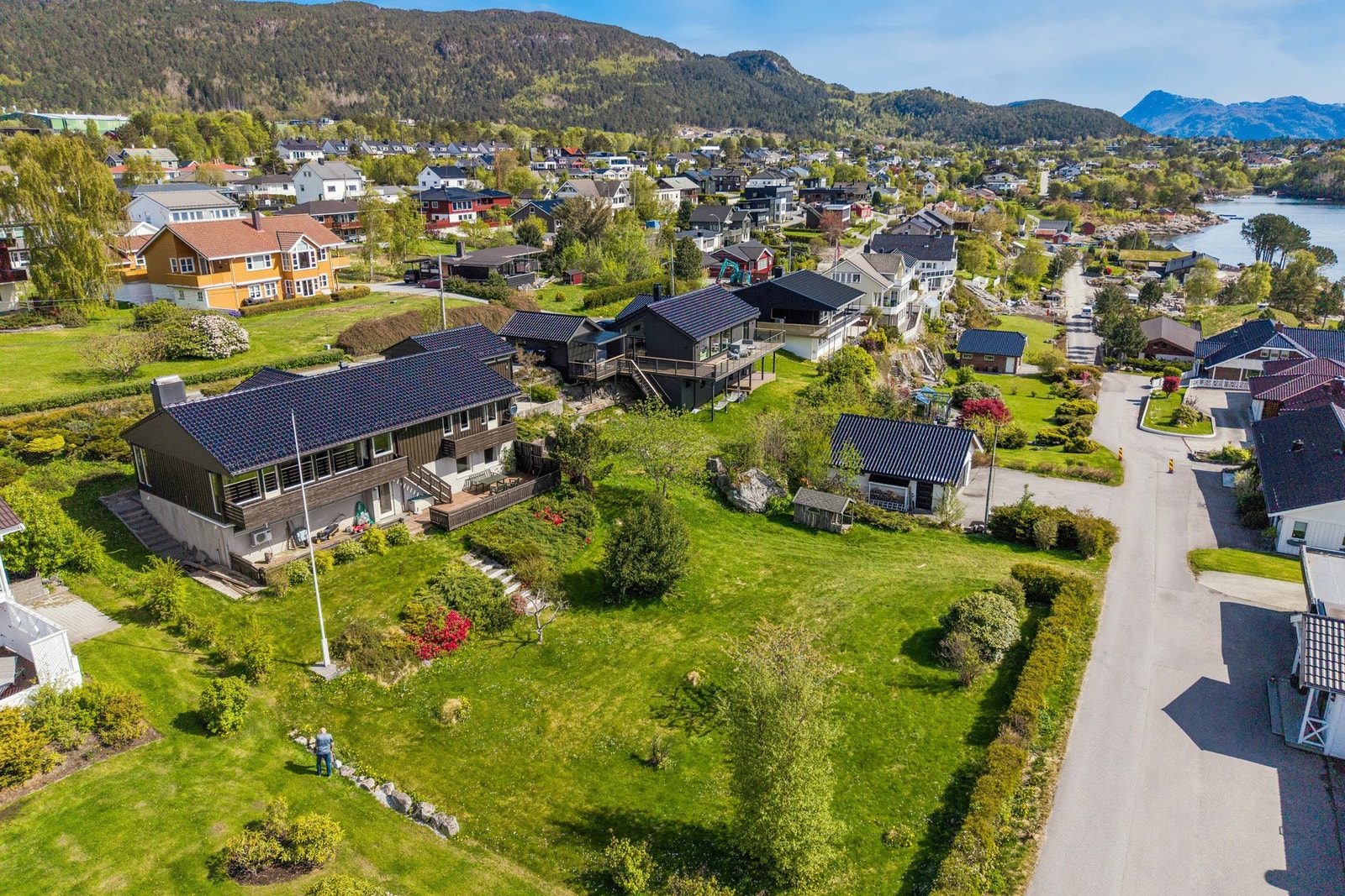 Dette er en arkitekttegnet enebolig fra 1965 - Galleribilde