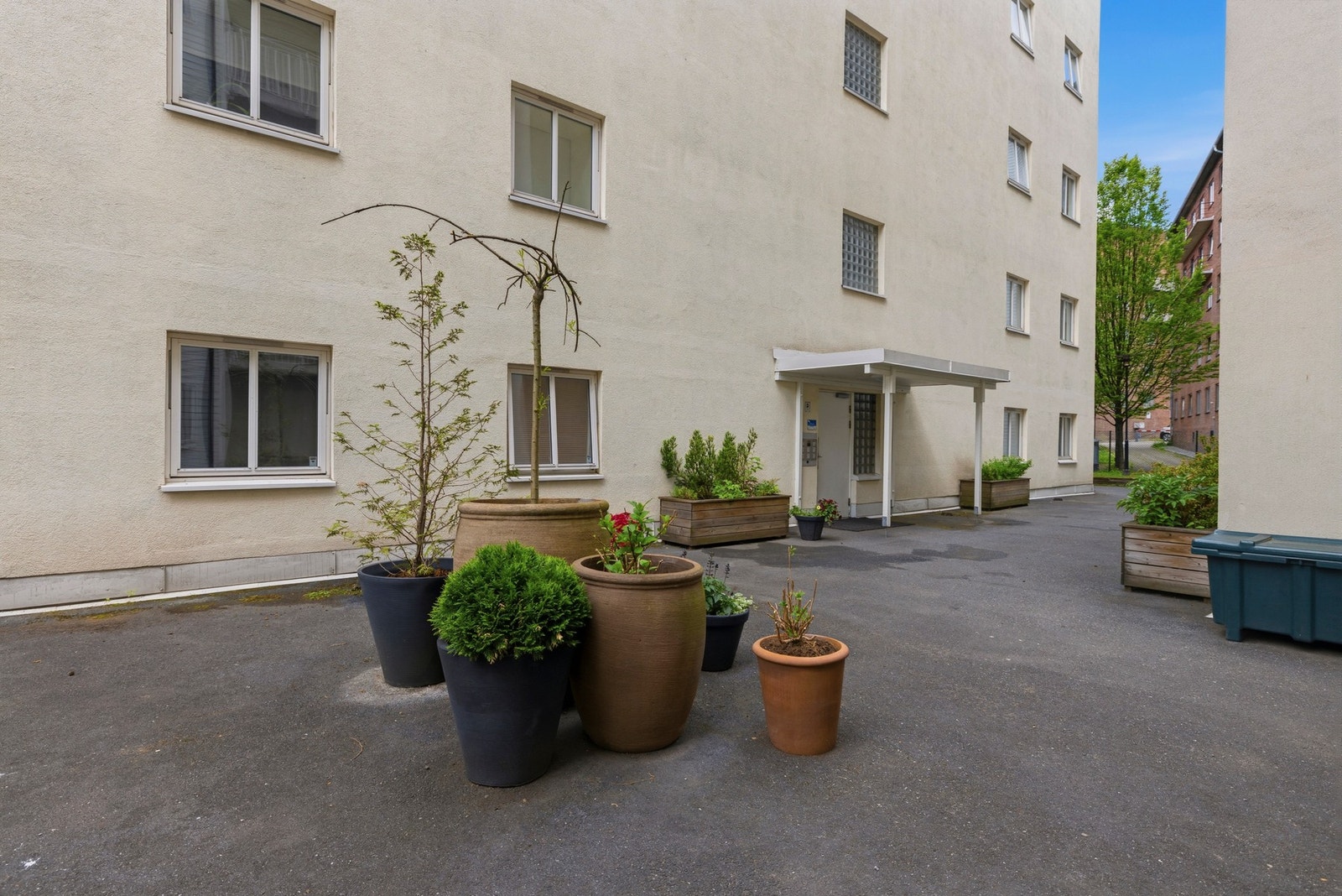 Fasade og inngangsparti Galleribilde