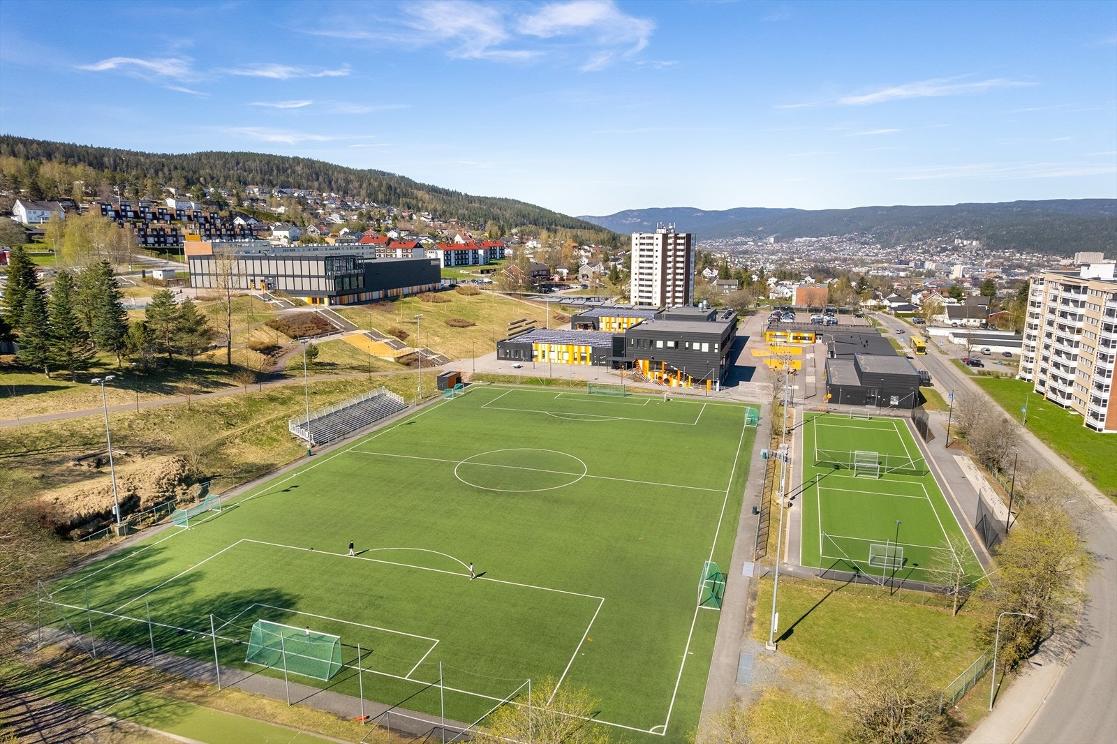 Området byr på en rekke fasiliteter for små og store Galleribilde
