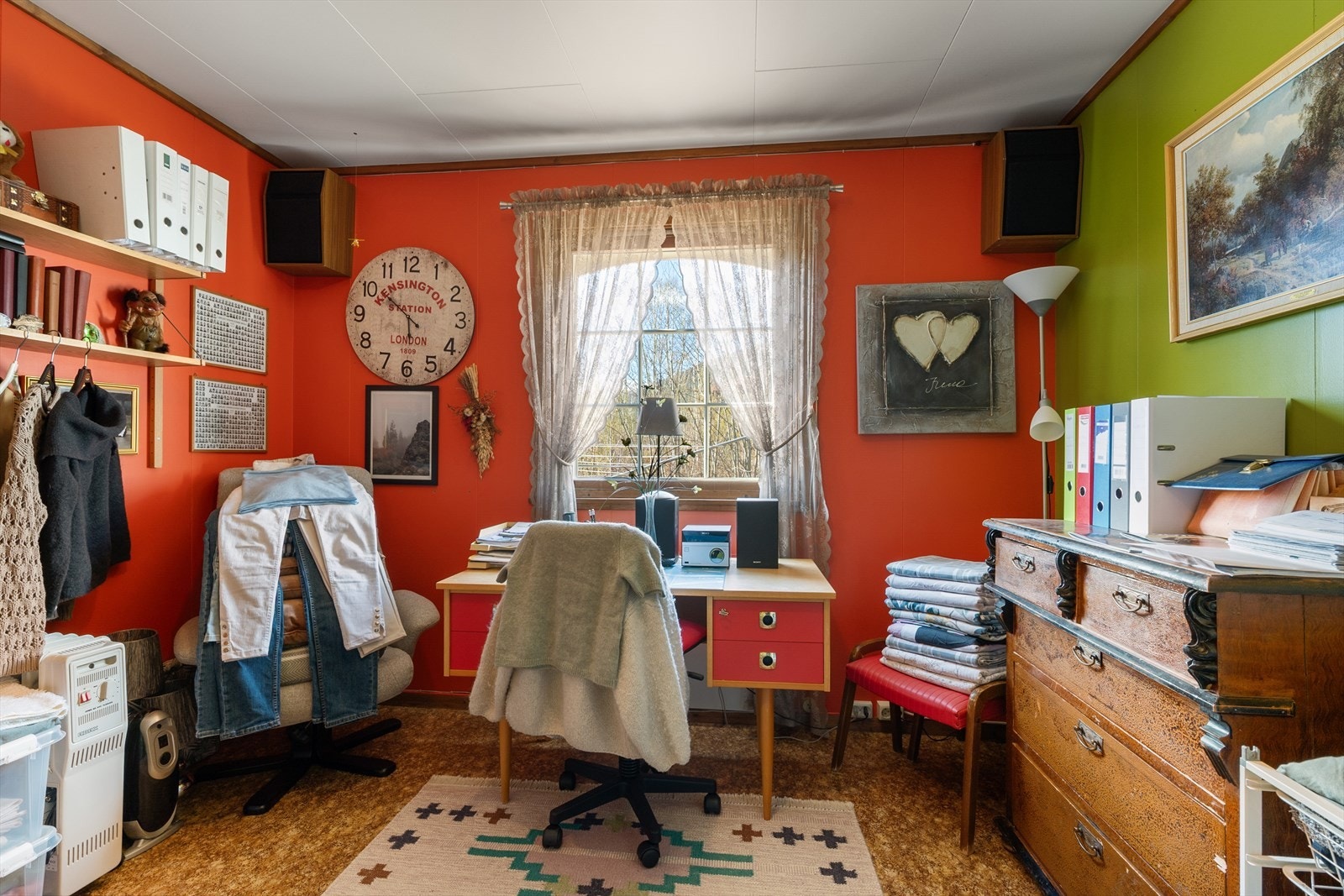 Soverom 2 er i dag innredet som kontor. Galleribilde