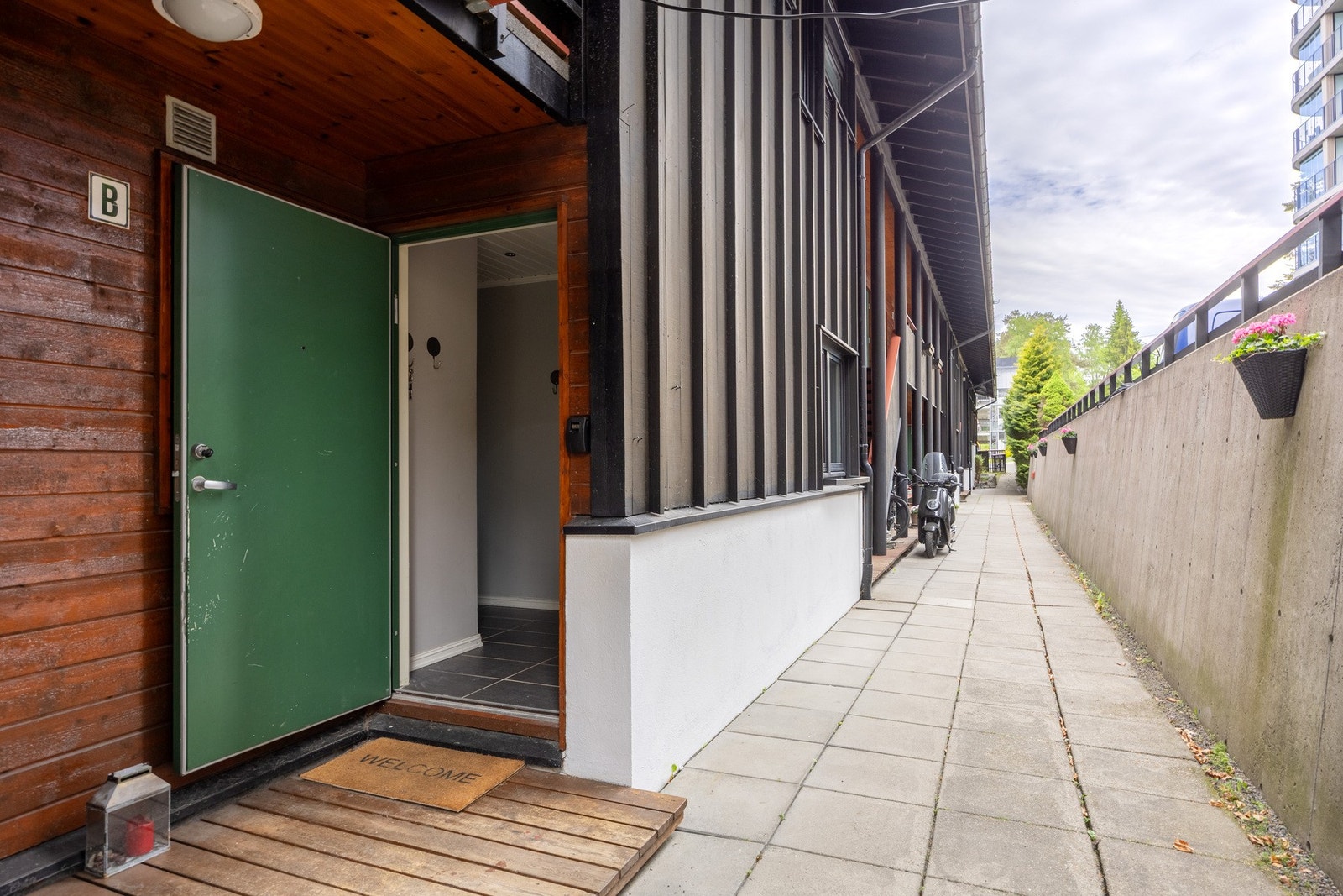 Pent inngangsparti. Galleribilde