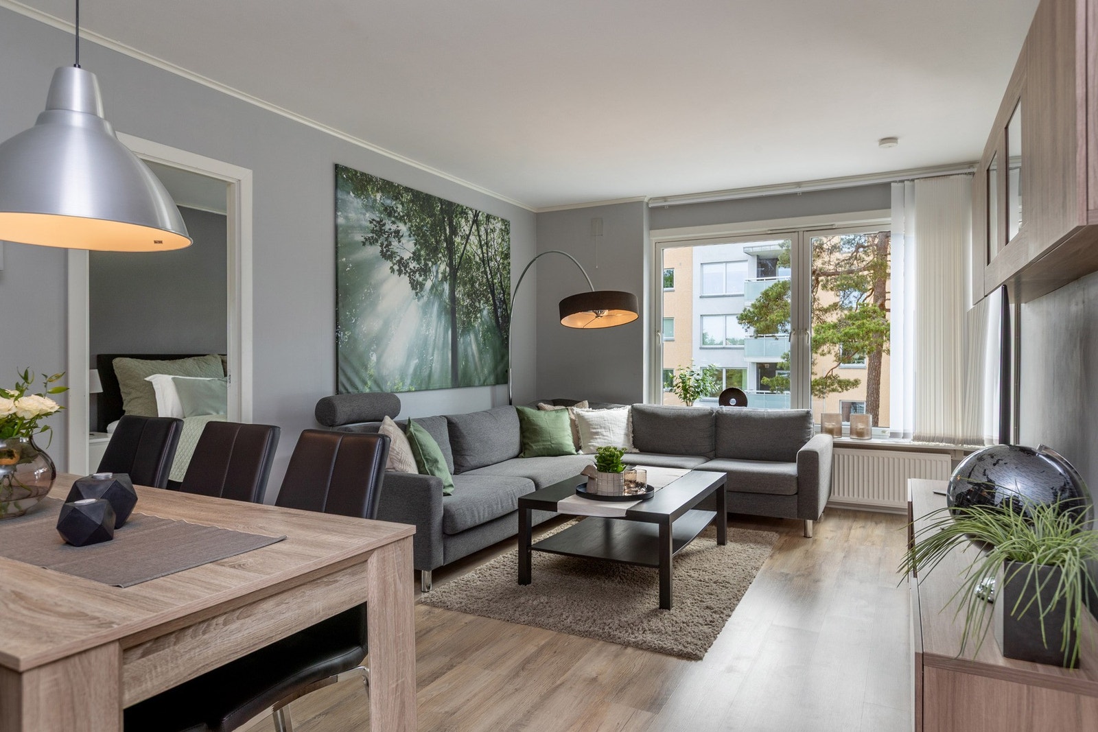 Helge Børsand i Holmskau & Partners bor selv på Kurland, og gleder seg til å møte deg her! Galleribilde