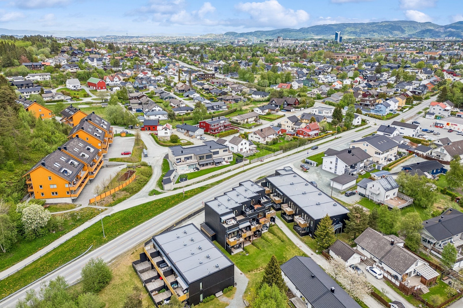 Området ligger sentralt på Heimdal, med kort vei til kollektive forbindelser og dagligvare. Galleribilde