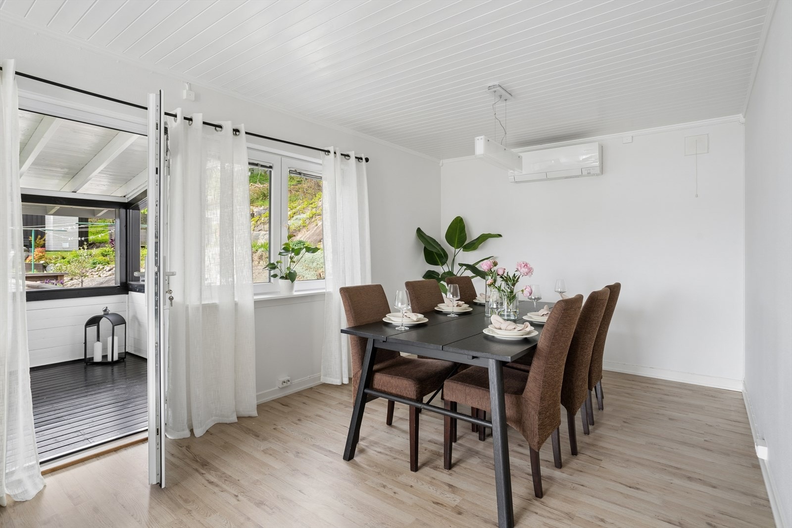 Her kan venner og familie samles rundt bordet for å nyte et bedre måltid sammen. Galleribilde