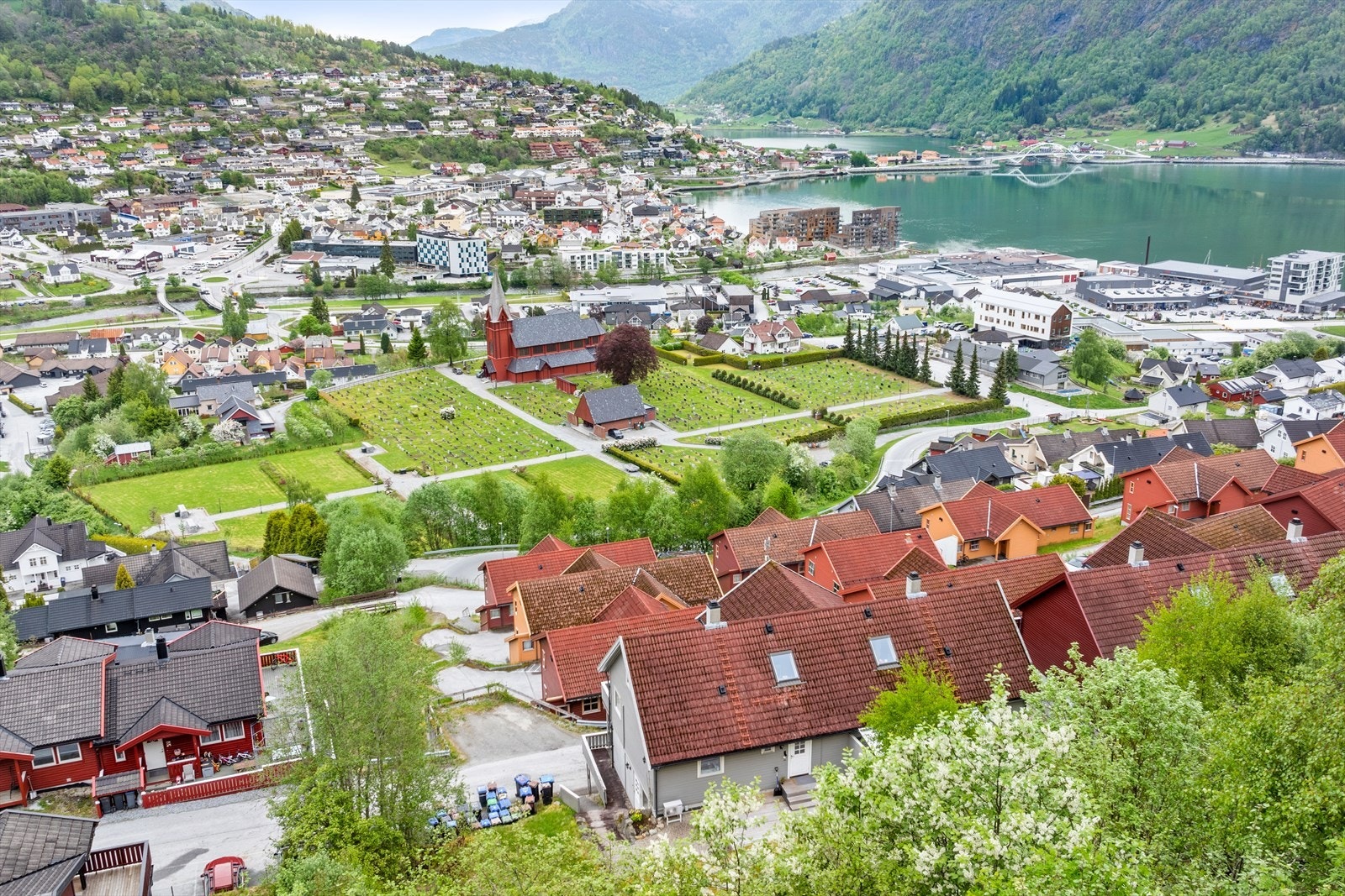 Her bur du på toppen, og i "markagrensa" har du har ingen direkte innsyn frå naboar eller forbipasserande. Galleribilde