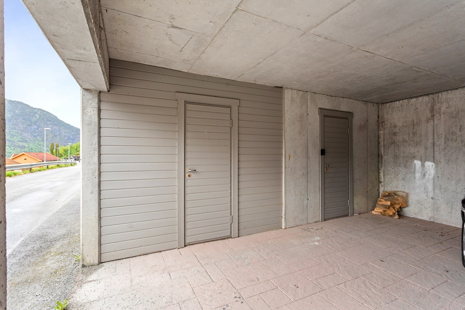 I tillegg har ein sportsbod. Galleribilde