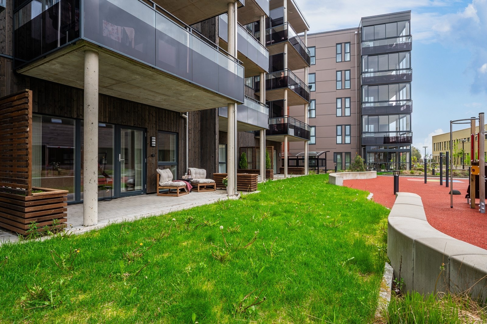 I tillegg til privat uteareal har sameiet felles takterrasse som kan benyttes av alle beboere. Galleribilde