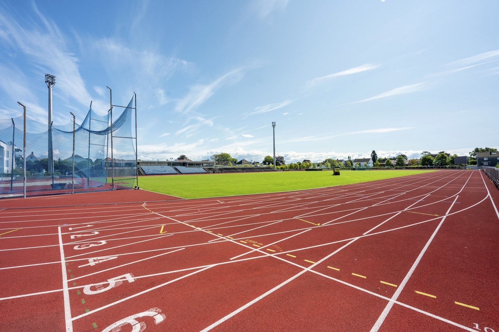 Nærområdet - Stavanger stadion med treningsfasiliterer Galleribilde