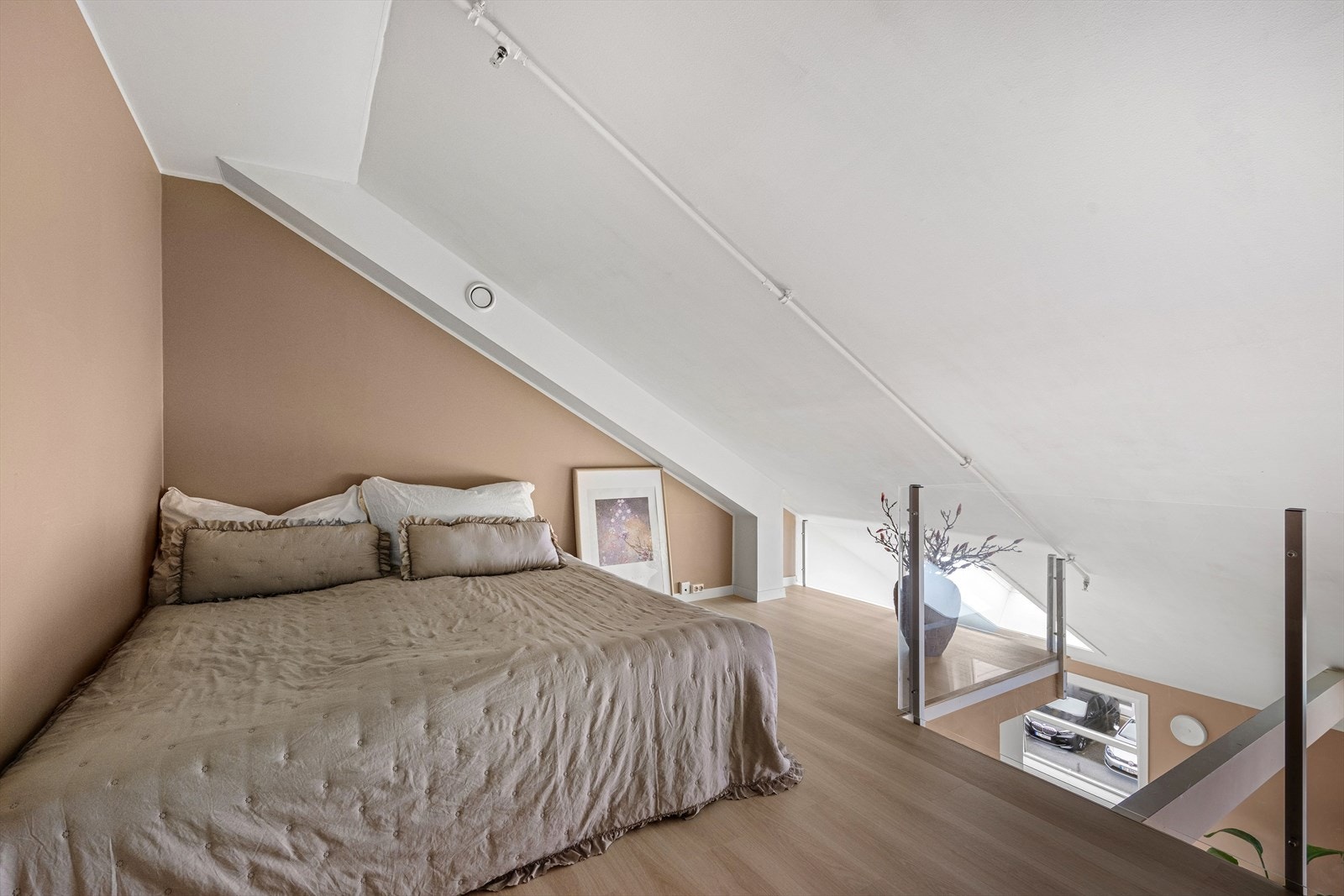Soverom. Galleribilde