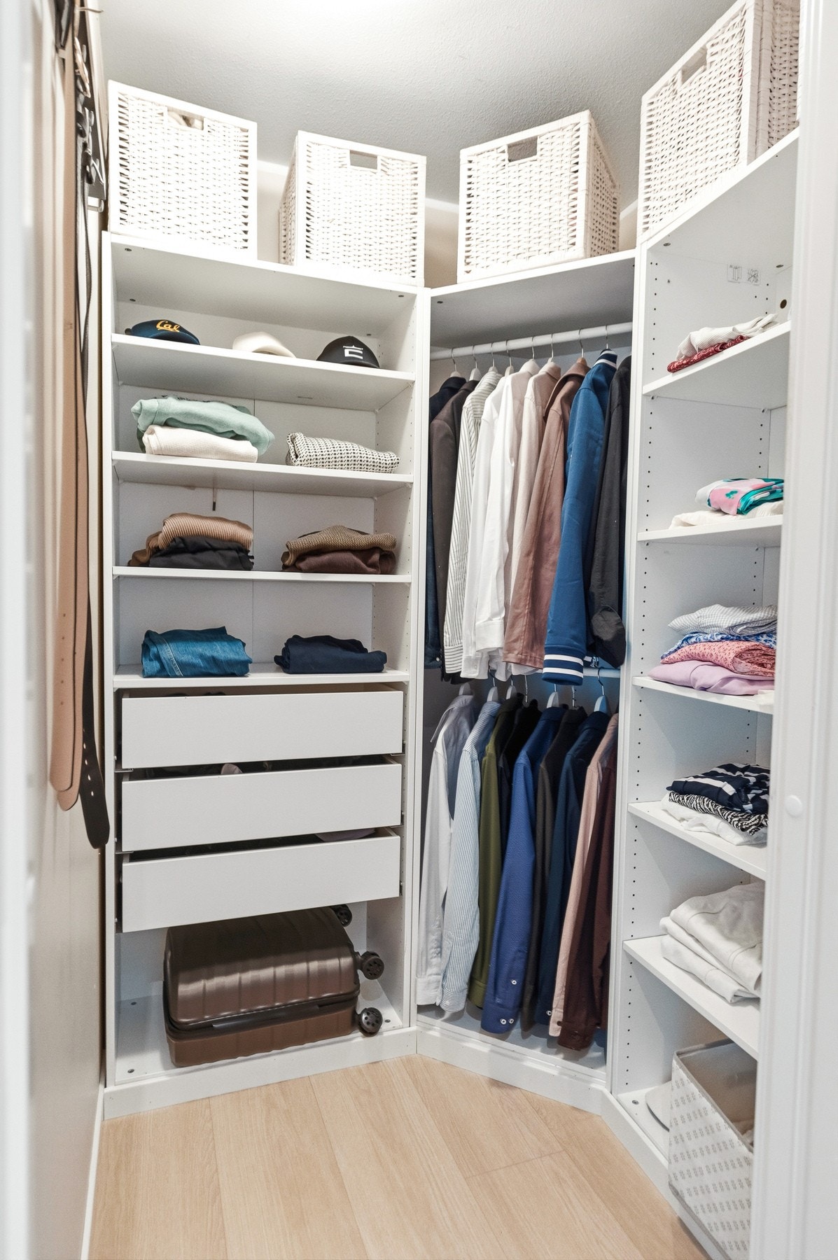 Walk-in garderobe Galleribilde