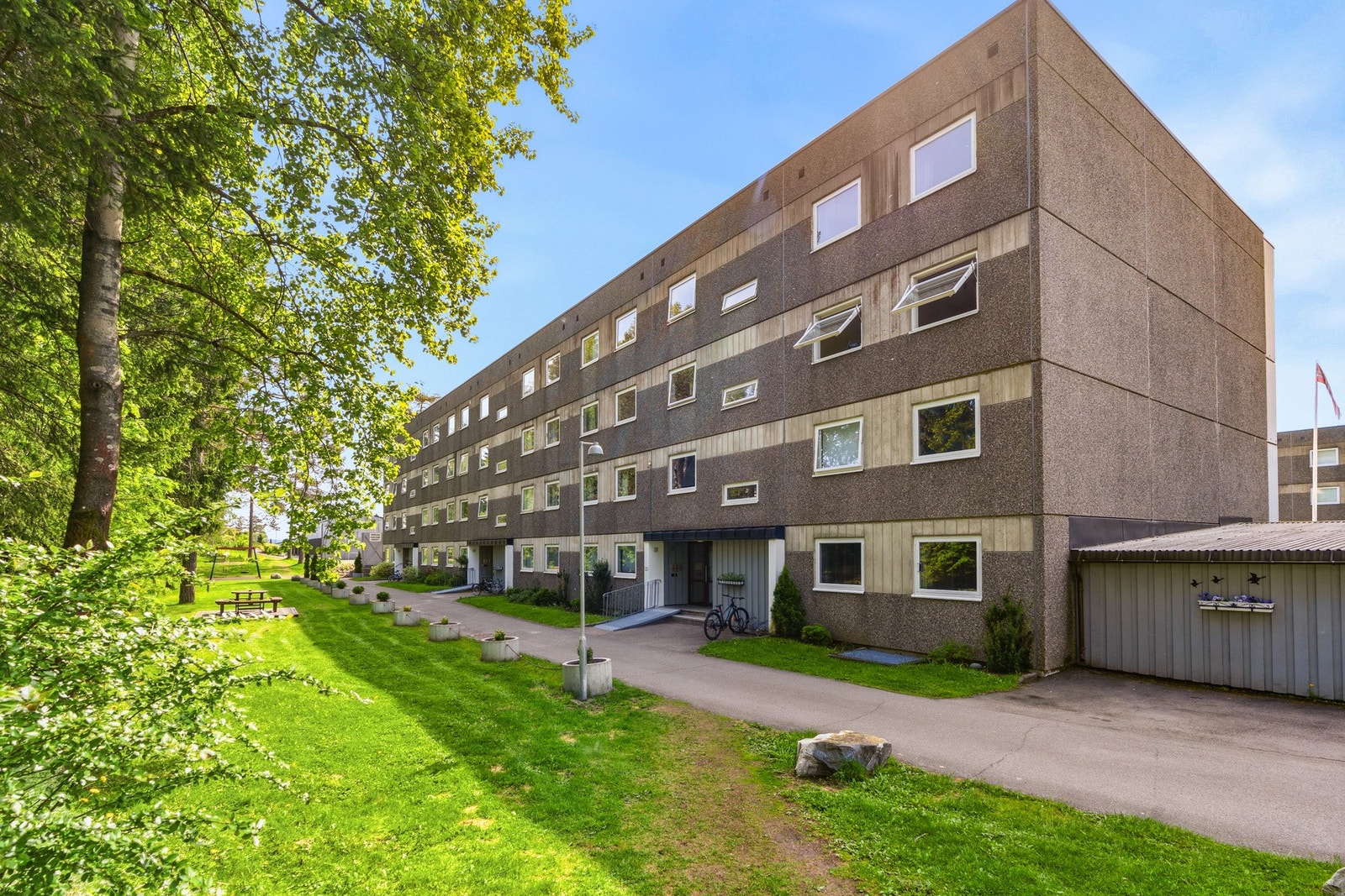 Inngangsparti på østsiden Galleribilde
