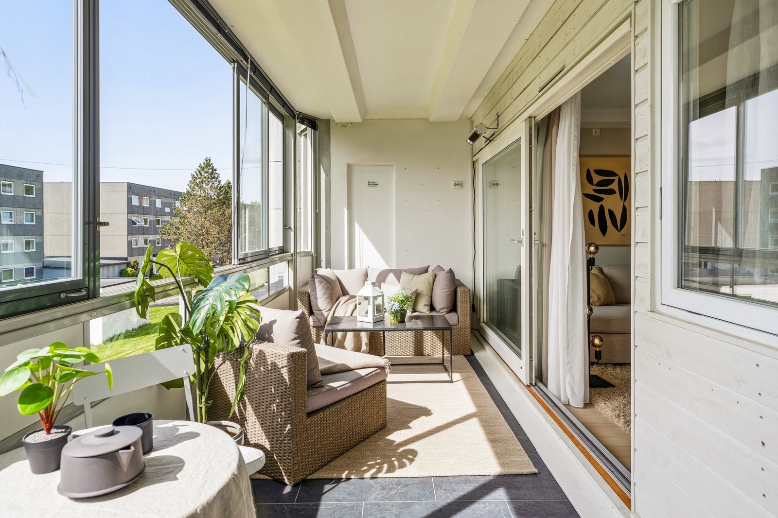 Romslig balkong på 13m2 Galleribilde
