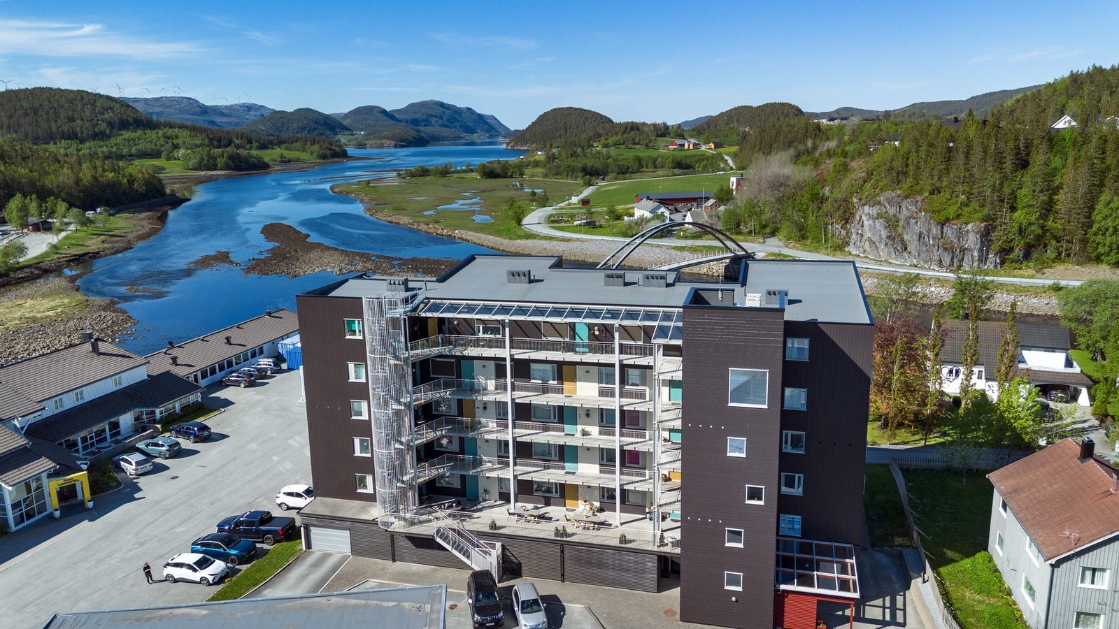 Velkommen til Nedre Årnes 4! FOTO: Ingunn Grøntvedt, IMG FOTO AS Galleribilde