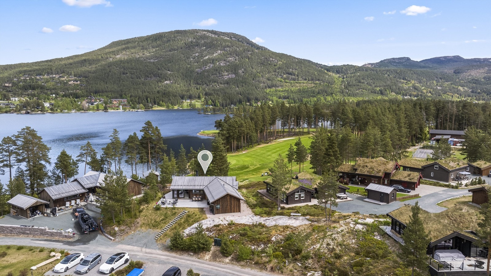 Vinterstid er det kort vei til Vrådal Panorama Skisenter, kun 6 minutters kjøring unna. Galleribilde