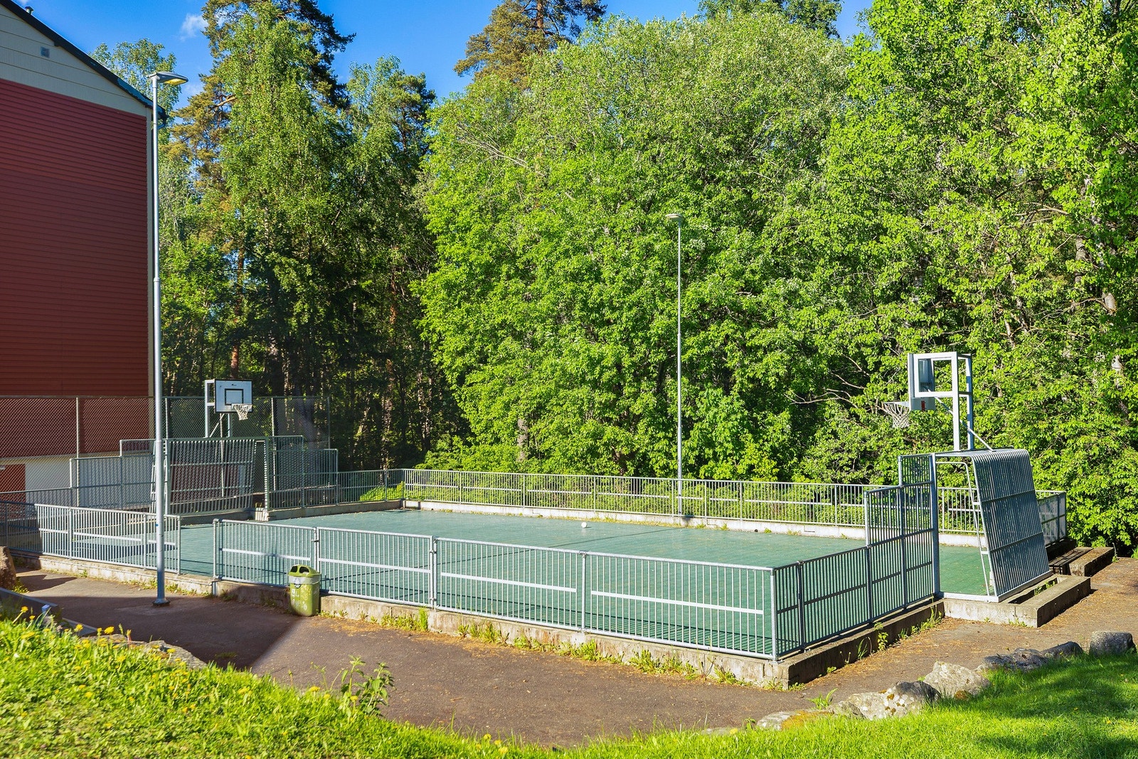 Ballbinge for store og små. Galleribilde