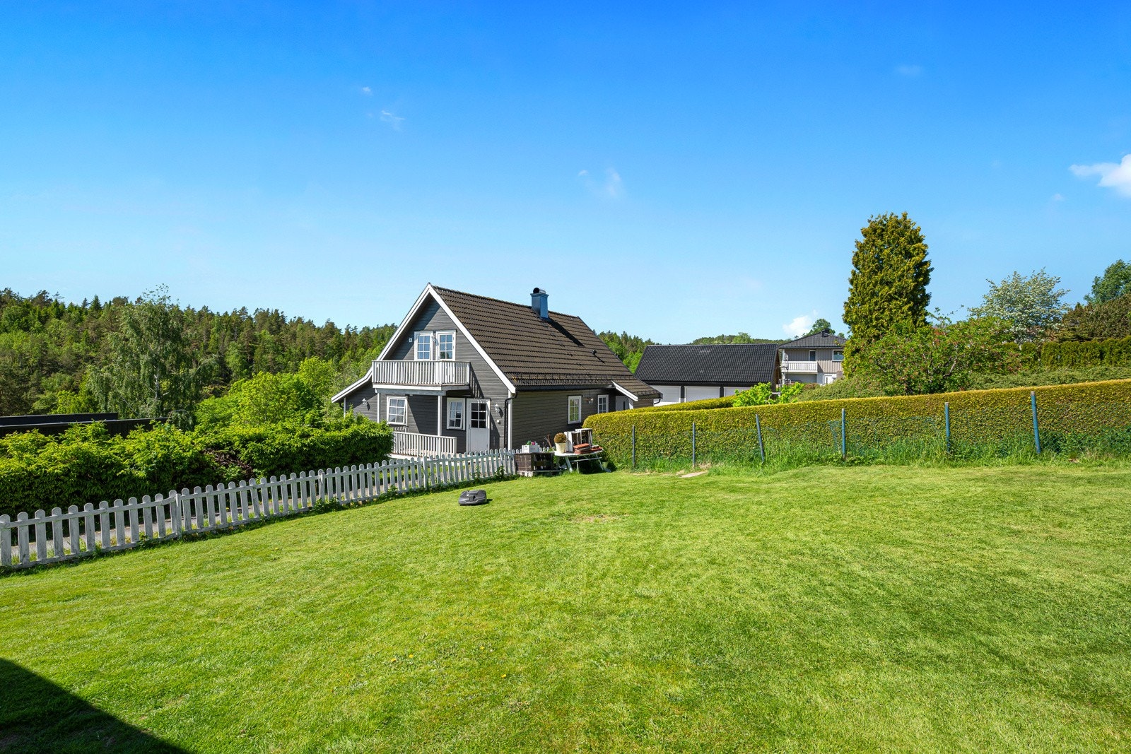 Lettstelt tomt Galleribilde