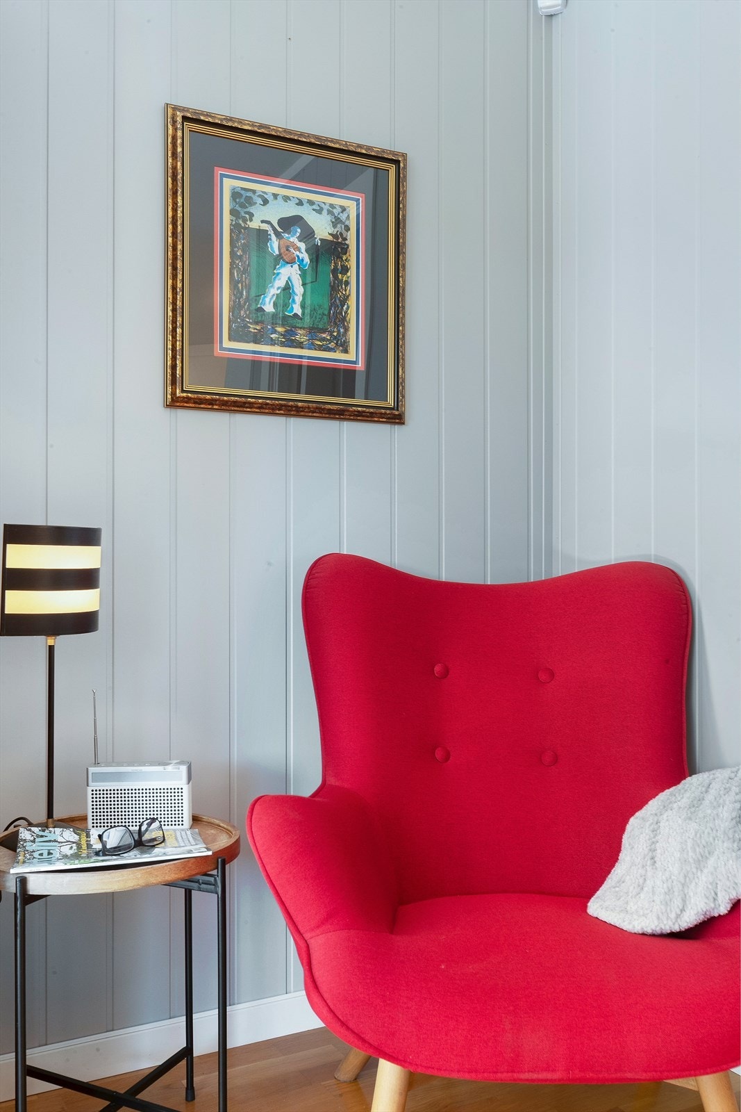 I spisestuen er det plass til en hyggelig lesekrok. Galleribilde