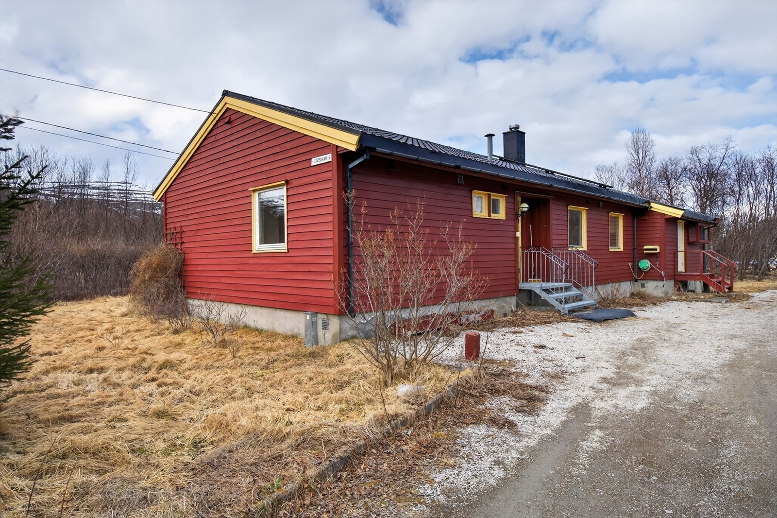 Innkjøring til Slåttebakken 5 Galleribilde
