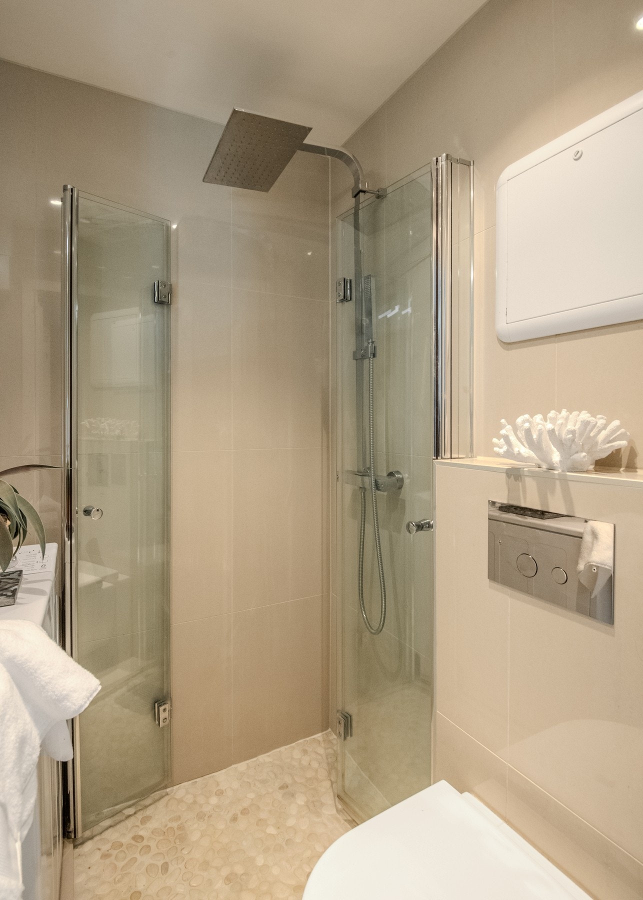Badet har opplegg for vaskemaskin. Galleribilde