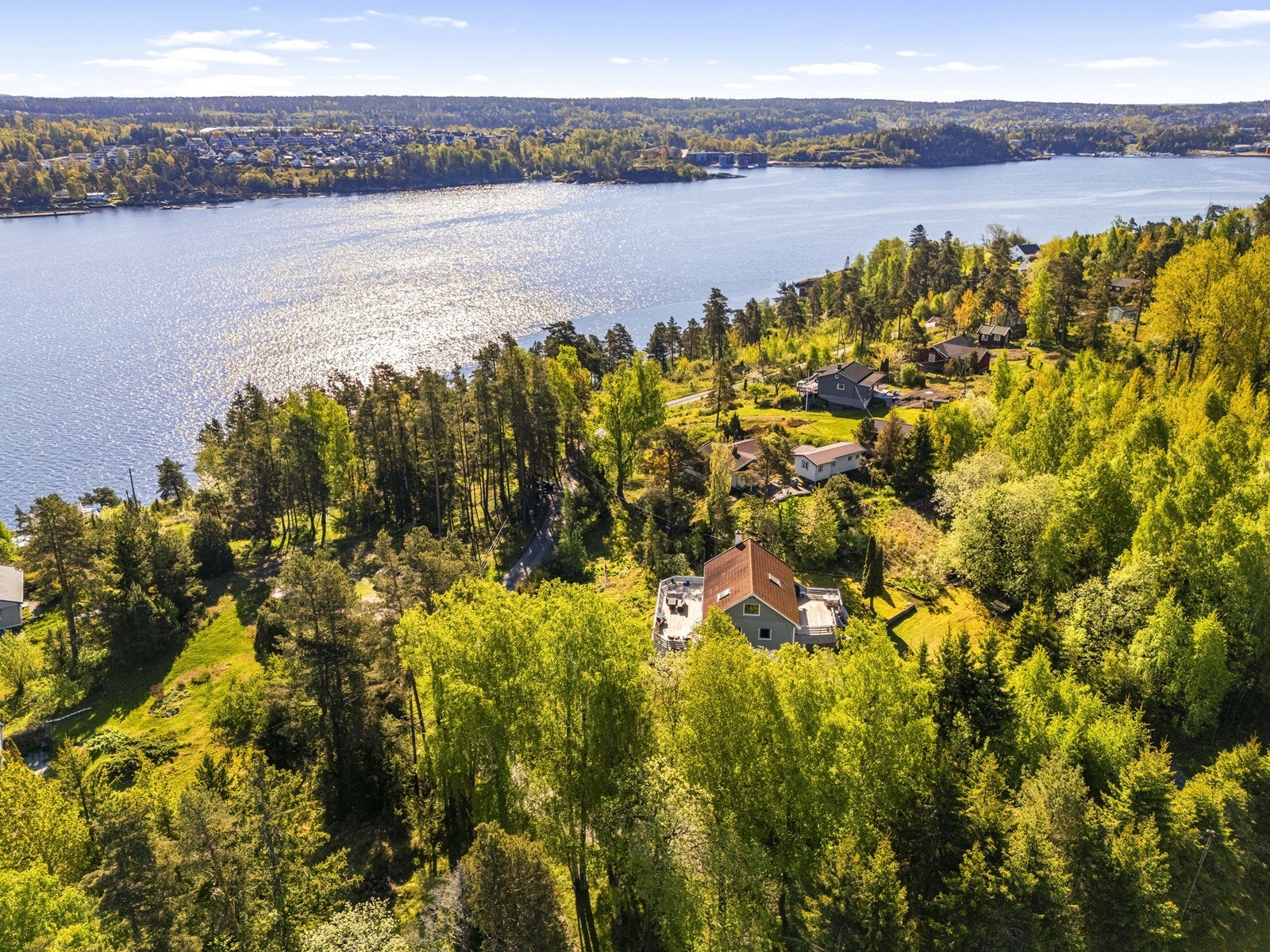 Området byr på fine turmuligheter og rekreasjonsområder. Galleribilde