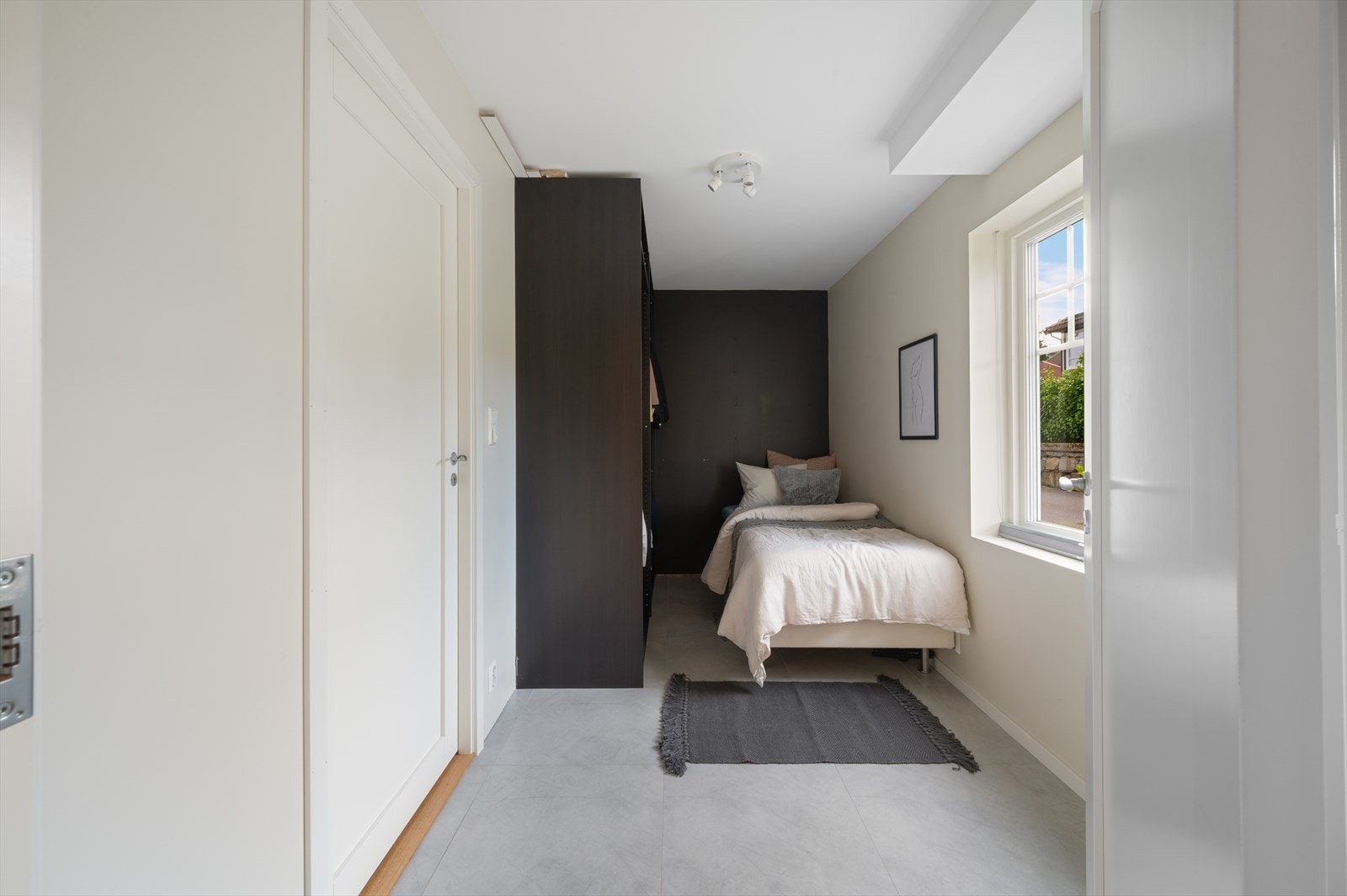 - Soverom 4 måler 8,4m² (ikke godkjent soverom) - Galleribilde