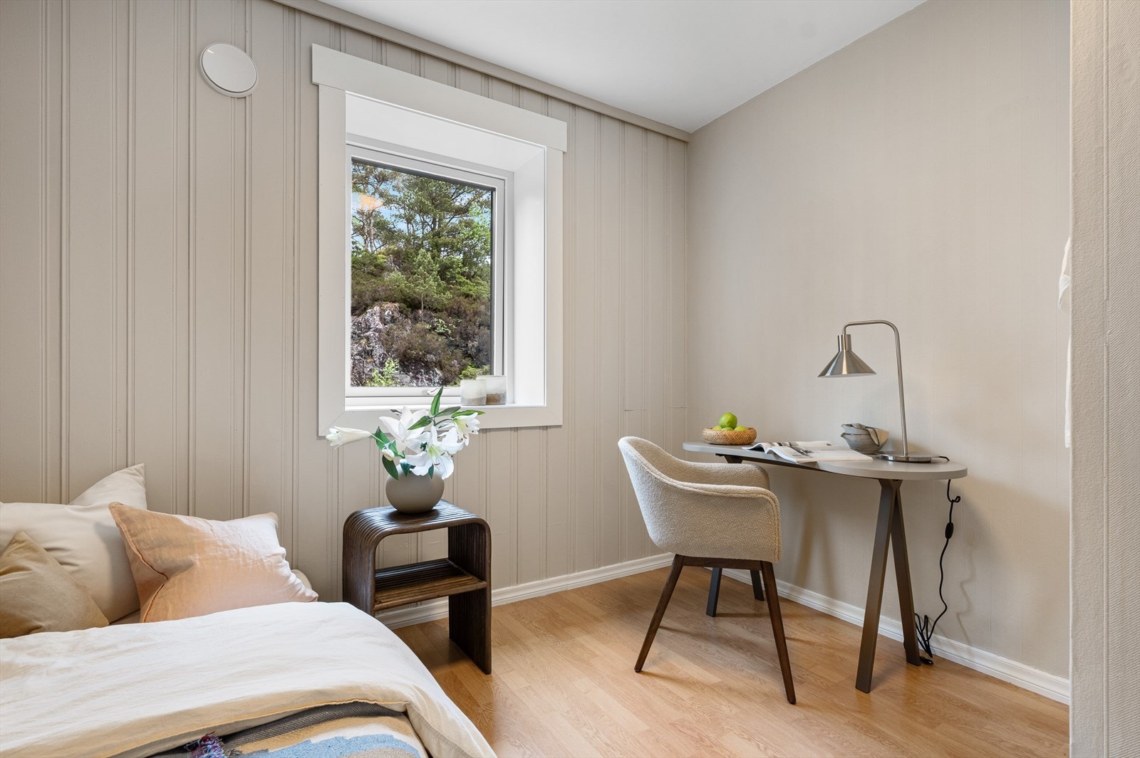 Ved ønske er det også plass til dobbeltseng på dette rommet. Galleribilde