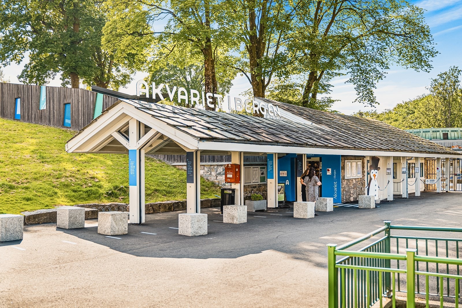 - Akvariet i Bergen er Norges største akvarium og en av Bergens største turistattraksjoner - Galleribilde
