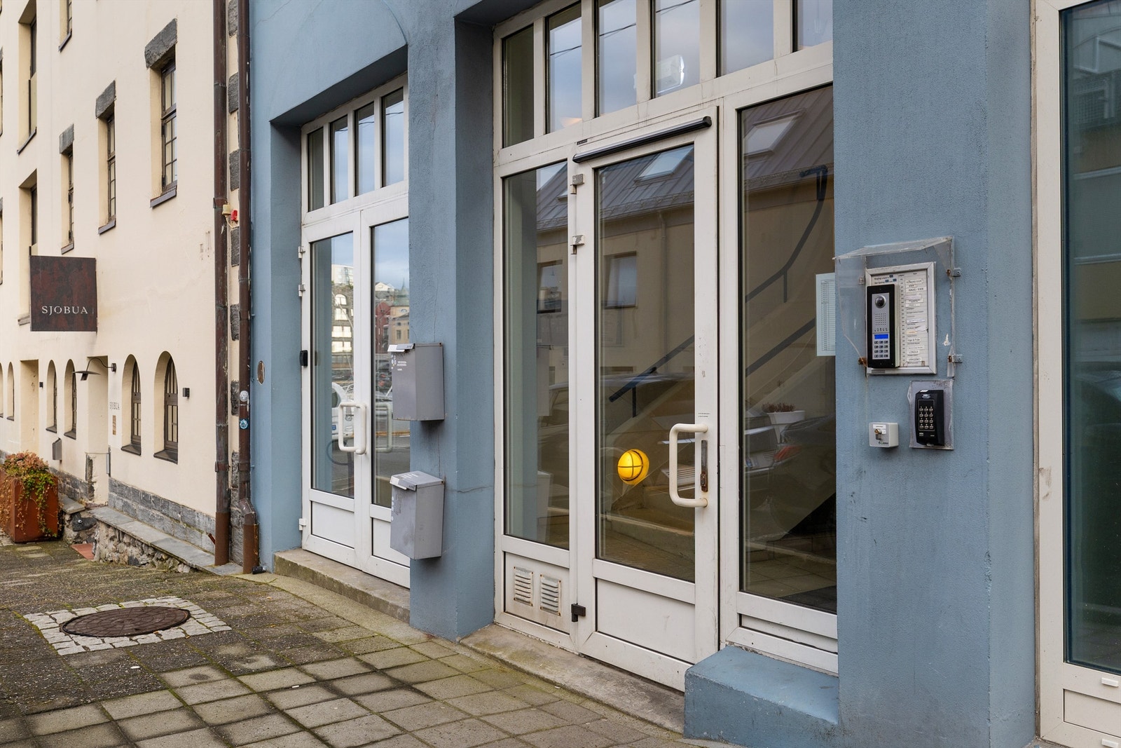 Inngangsparti Galleribilde