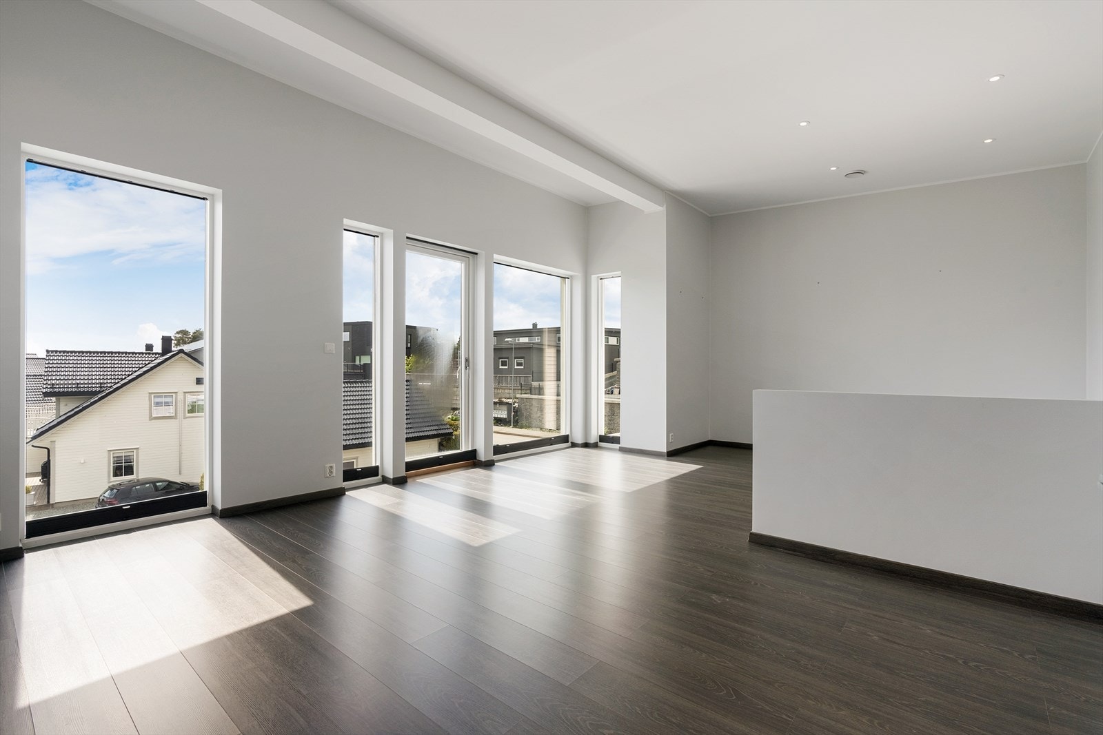 - Stue/kjøkken måler 35,2m² - Galleribilde
