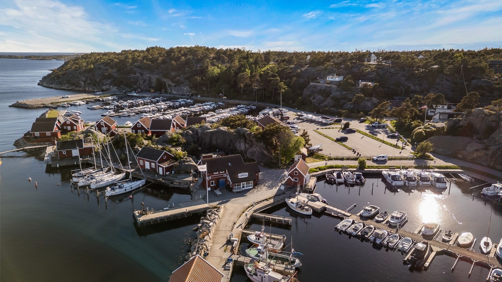 Området er et knutepunkt for båttrafikk og turisme i Ytre Oslofjord. Galleribilde