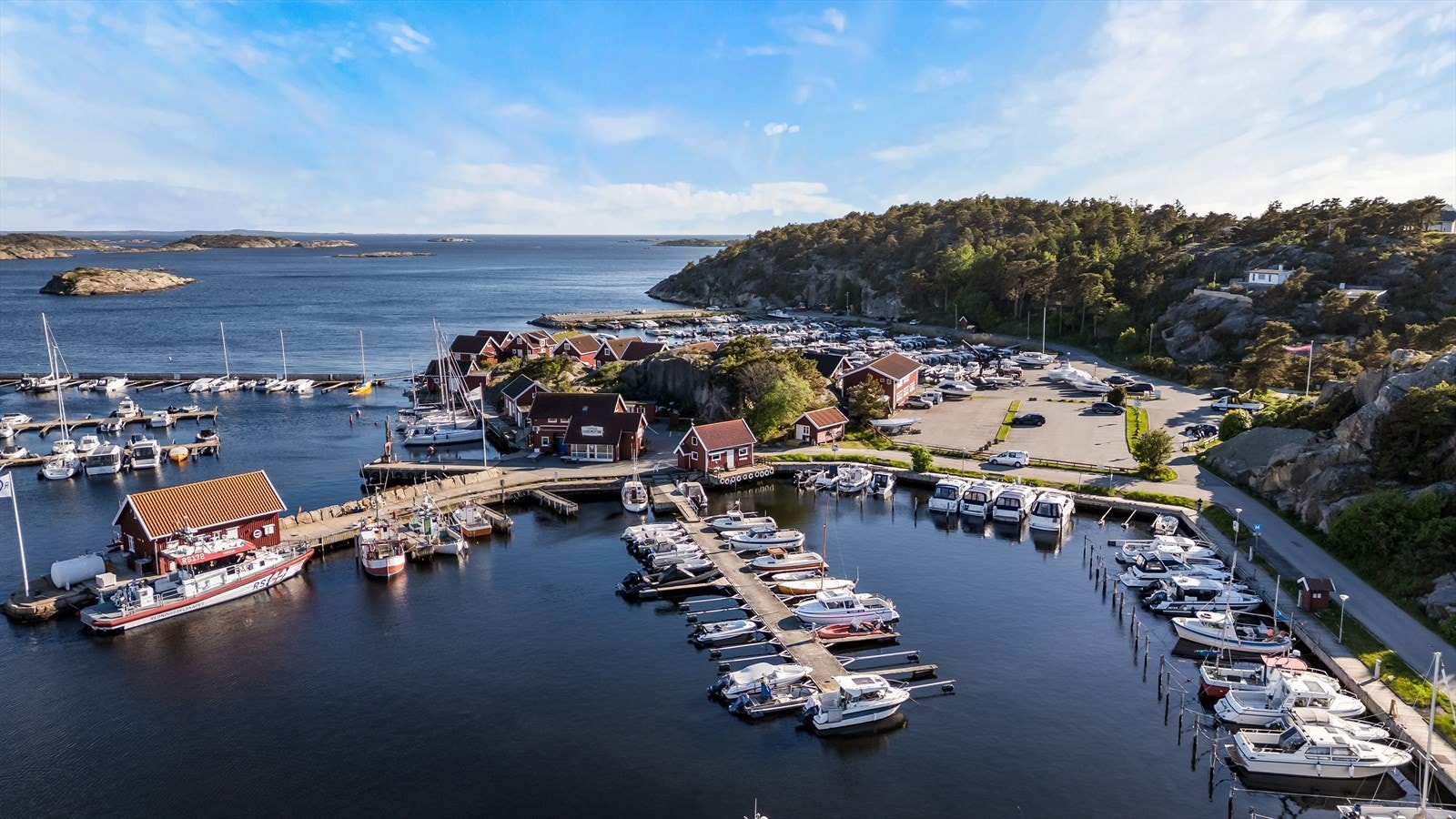 Fra eiendommen er det enkel tilgang til hele Hvaler-skjærgården. Galleribilde