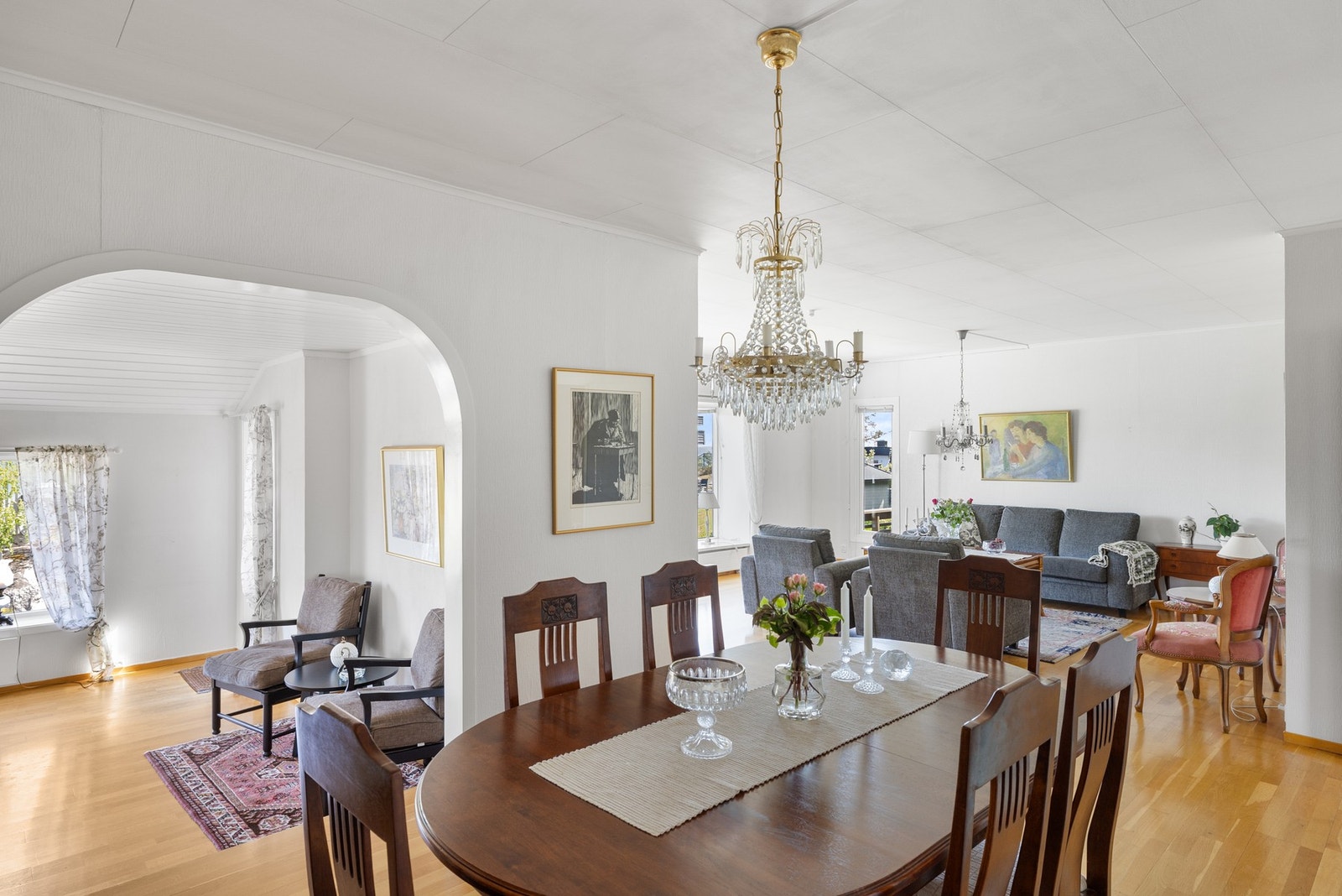 God plass til spisebord. Galleribilde