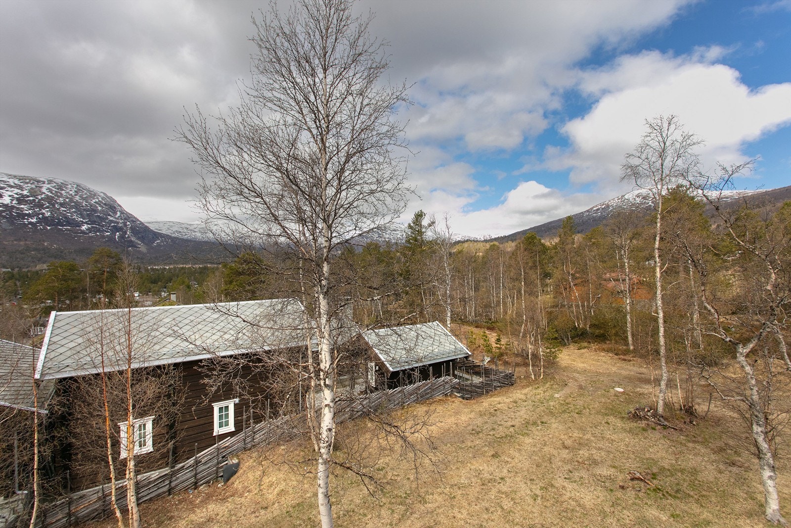 Nærområdet byr på flott turterreng og naturopplevelser året rundt. Galleribilde